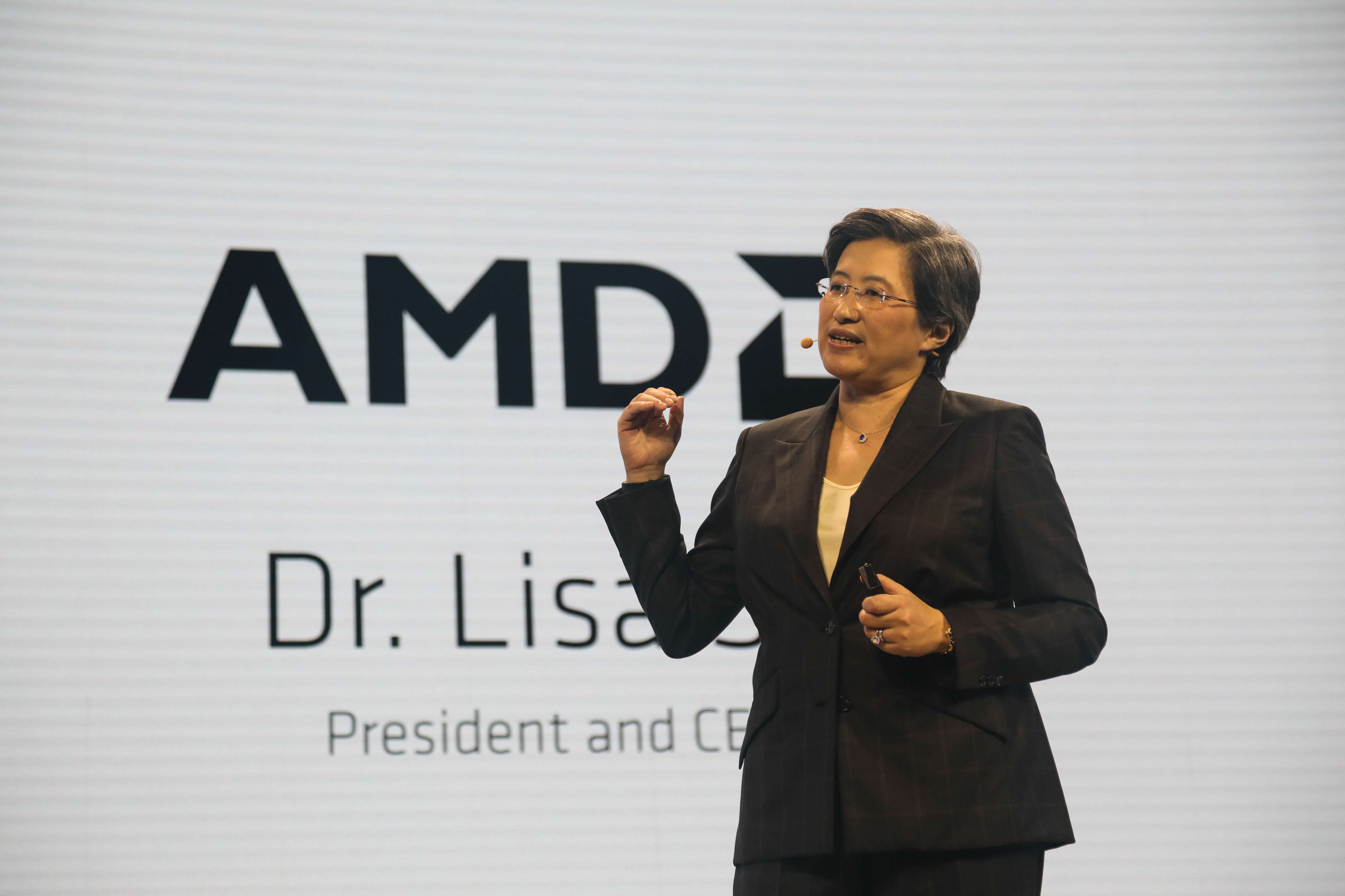 AMD CEO Lisa Su says GPU and CPU sales are nearly equal. Wall Street thinks that's not enough.