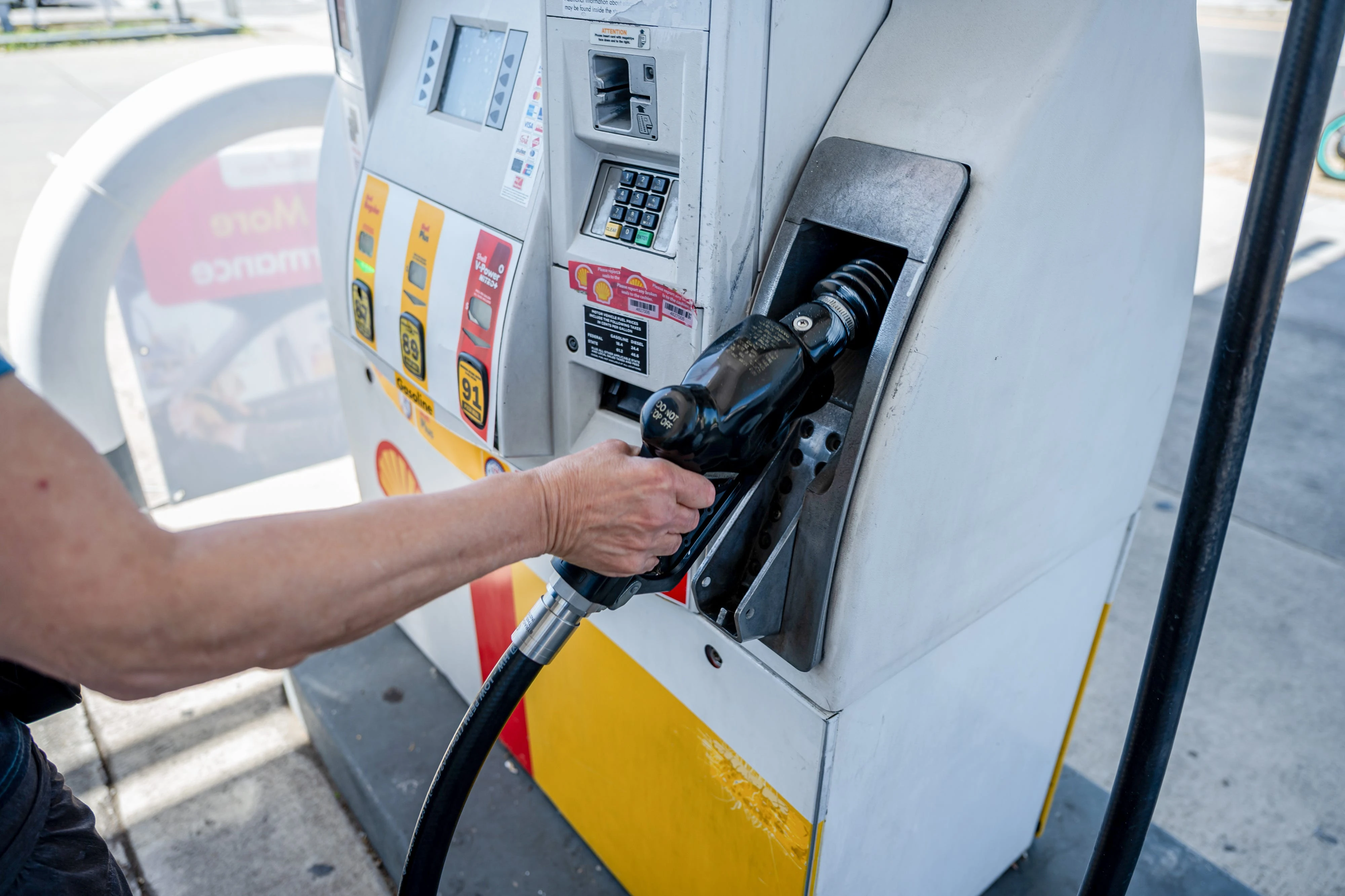Gas prices drop below $4 a gallon for the first time in months