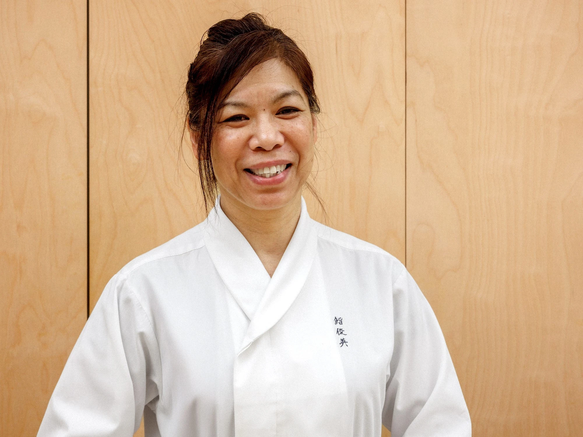 She made a promise to her dying husband. Now, Chizuko Kimura is the first female sushi chef to earn a Michelin star.