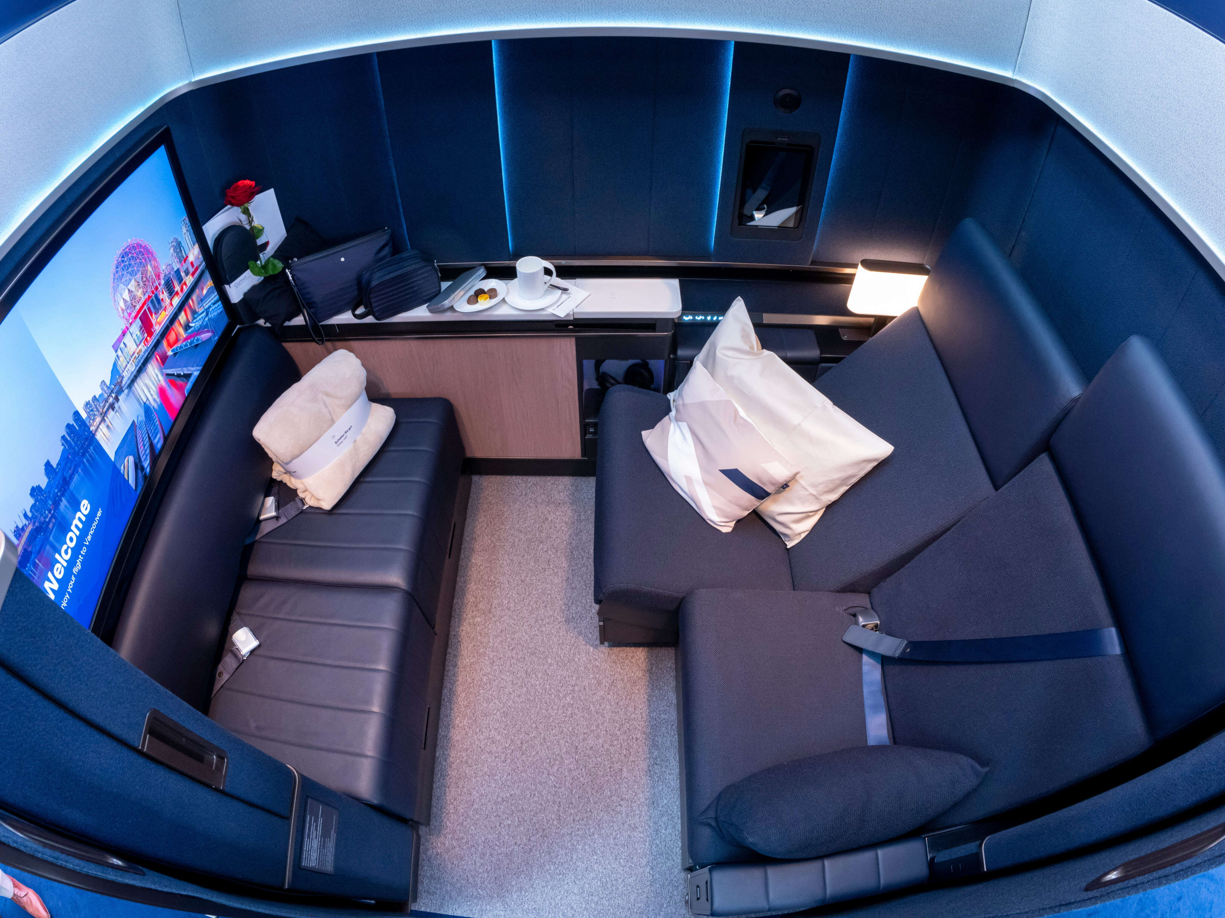 International airlines are all-in on fancy first-class seats, even as US carriers focus only on business for long-haul flights