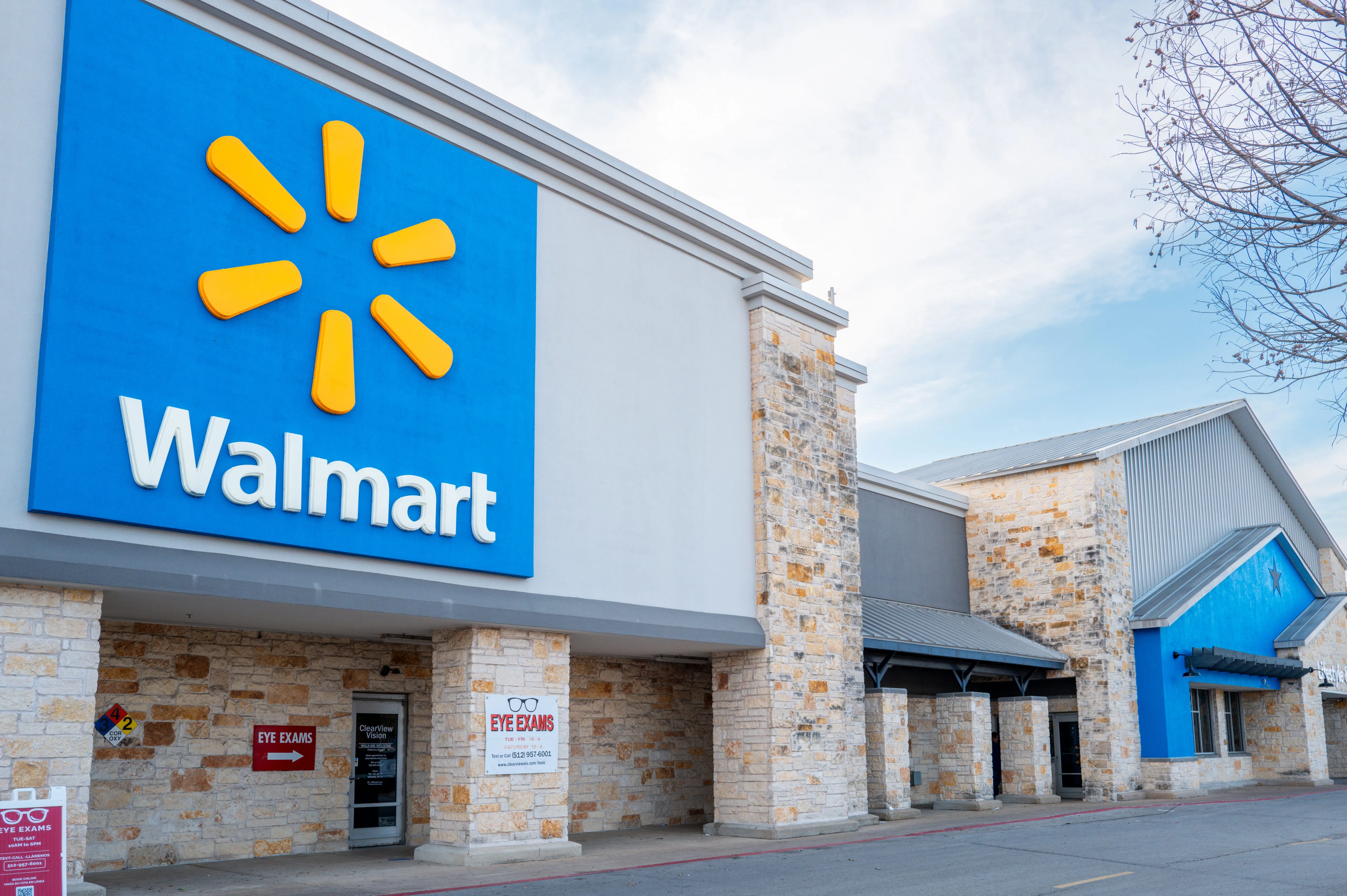 Read the memo: Walmart cuts or reorganizes 1,000 jobs