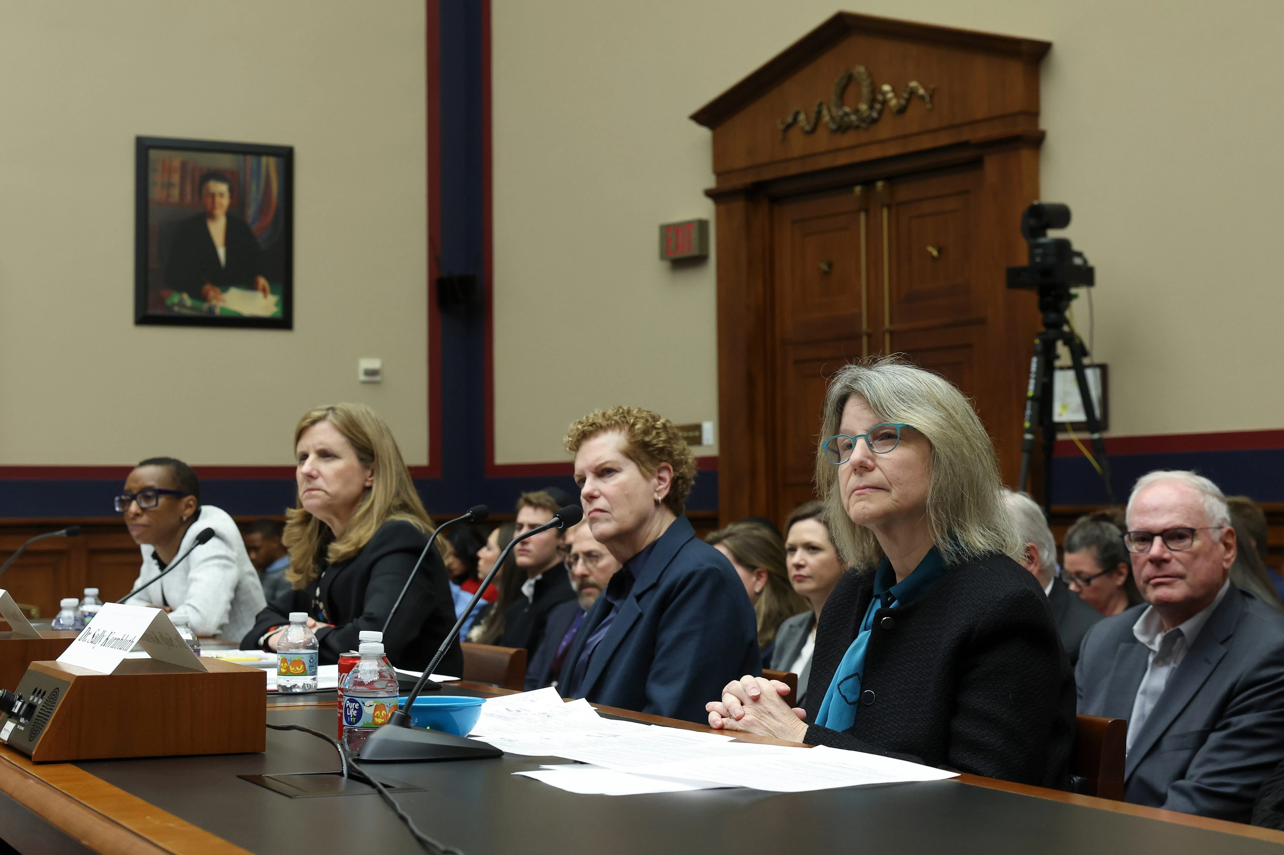 Crisis PR expert calls testimony of elite college presidents an 'embarrassment' that could've been avoided