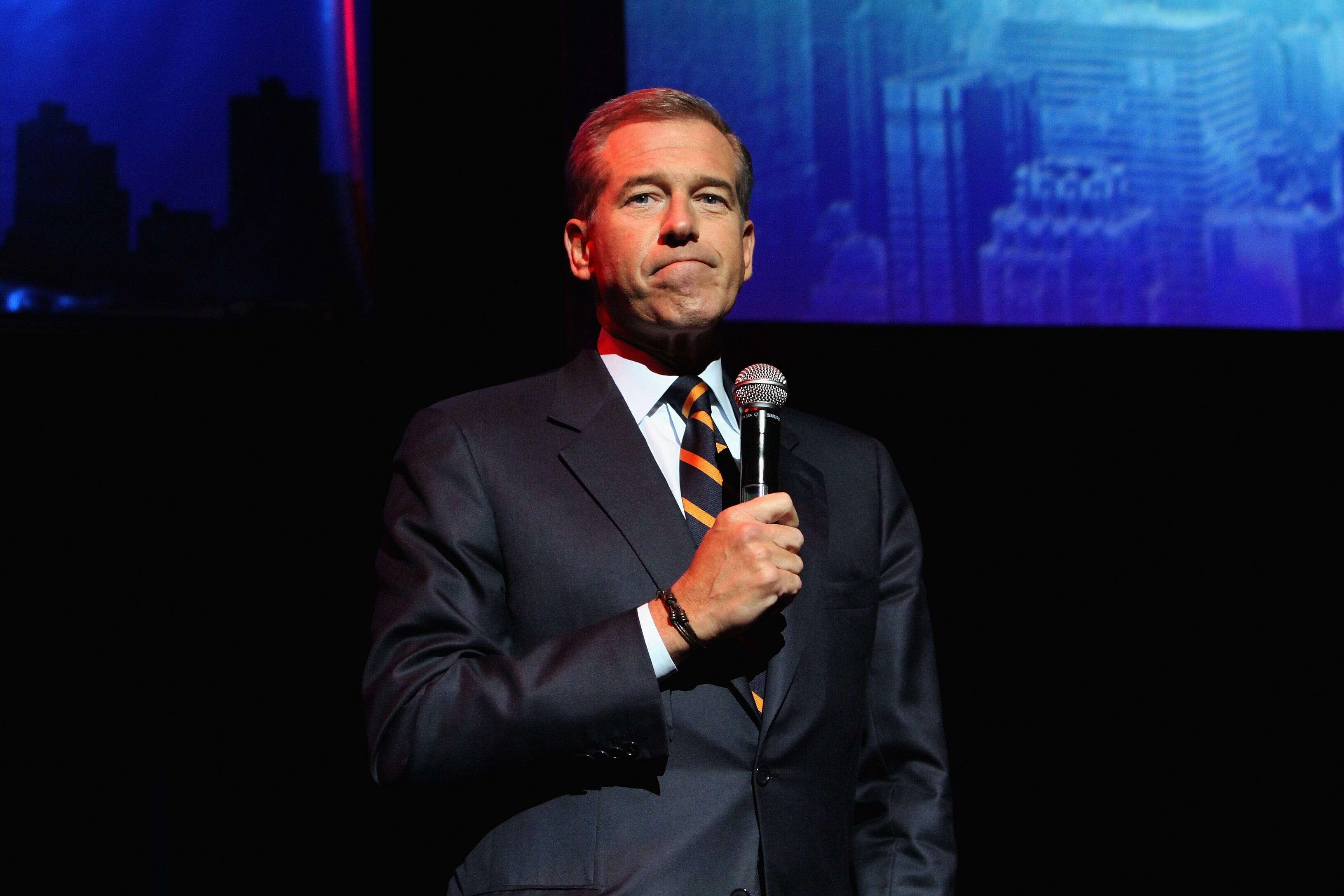 Amazon is jumping into news as it closes in on a deal with Brian Williams