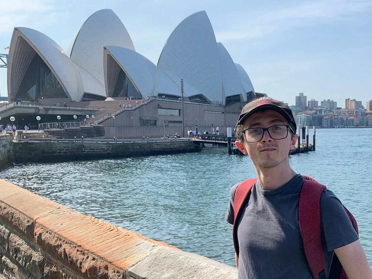 I thought I'd save money living as a digital nomad, but managing finances on the move was unexpectedly stressful — and I was lonely.