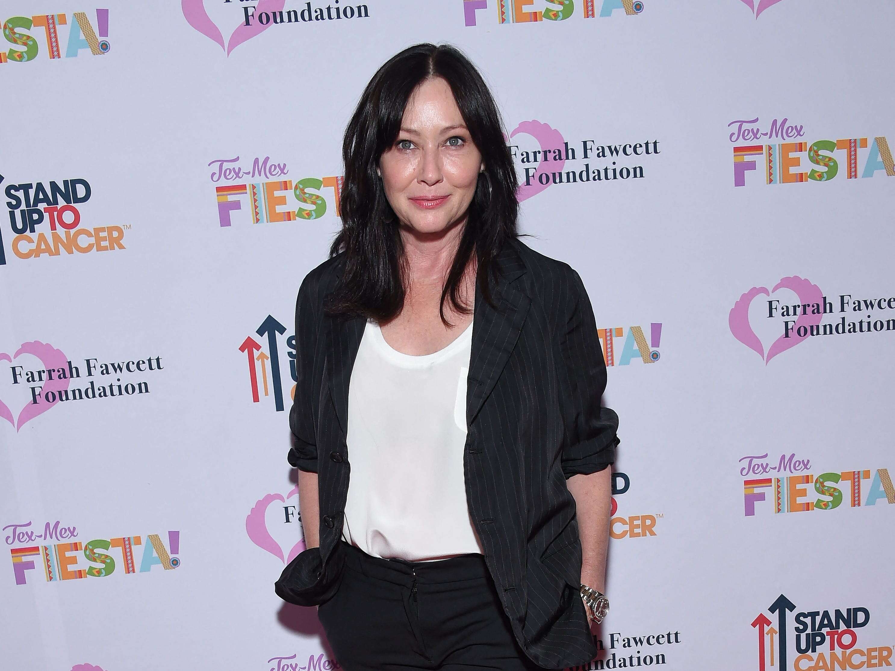 Shannen Doherty's mom and 'Beverley Hills, 90210' co-stars are among those to pay tribute to 'loving and generous' actor