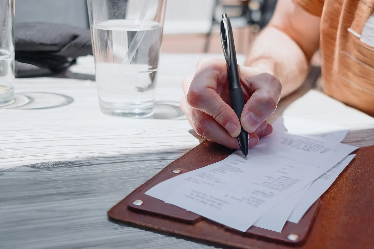 Tipping rates slid in Q2 — but one sector still gets a hefty pour of gratitude