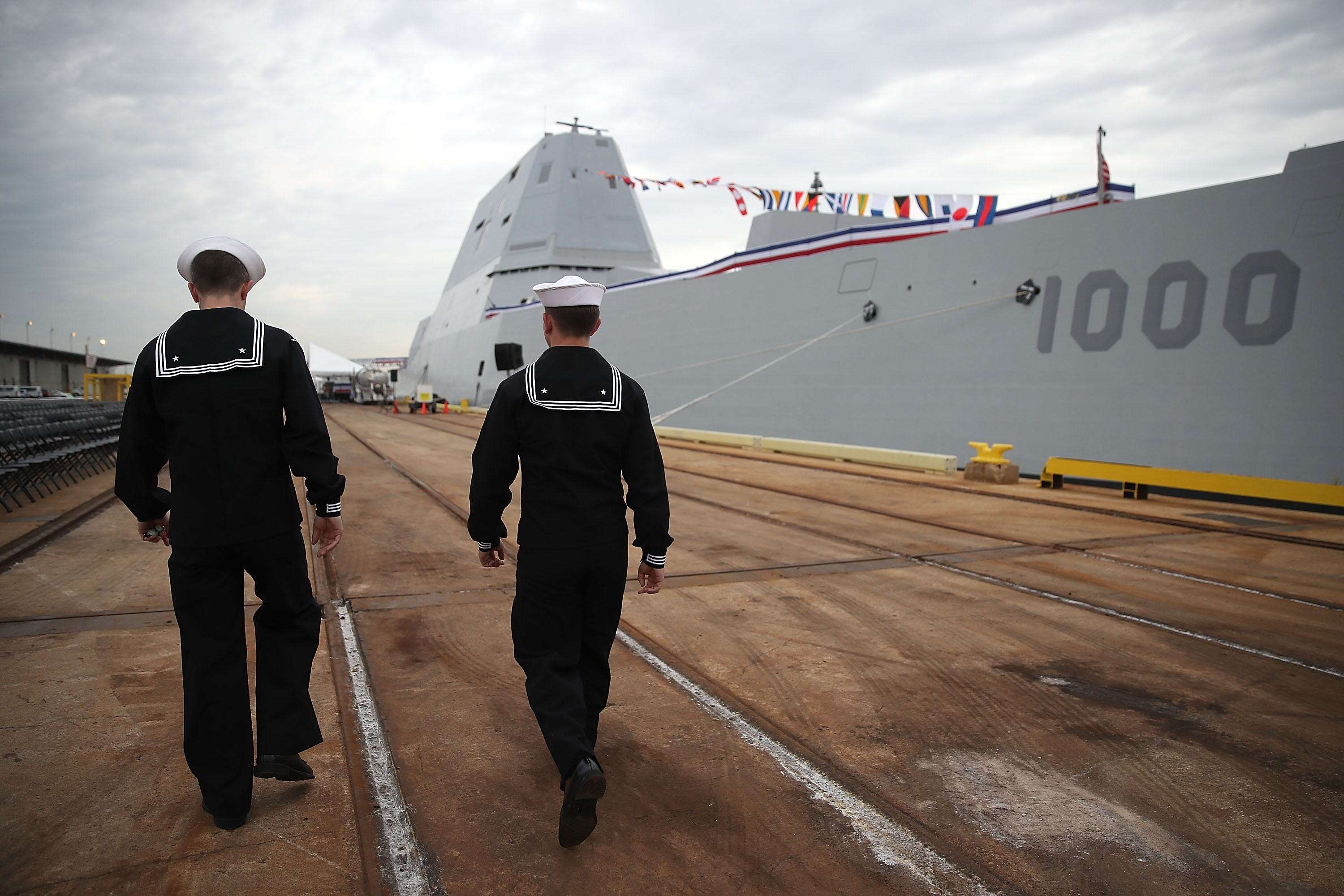 Zumwalt-class stealth destroyers may finally find purpose as hypersonic missile shooters