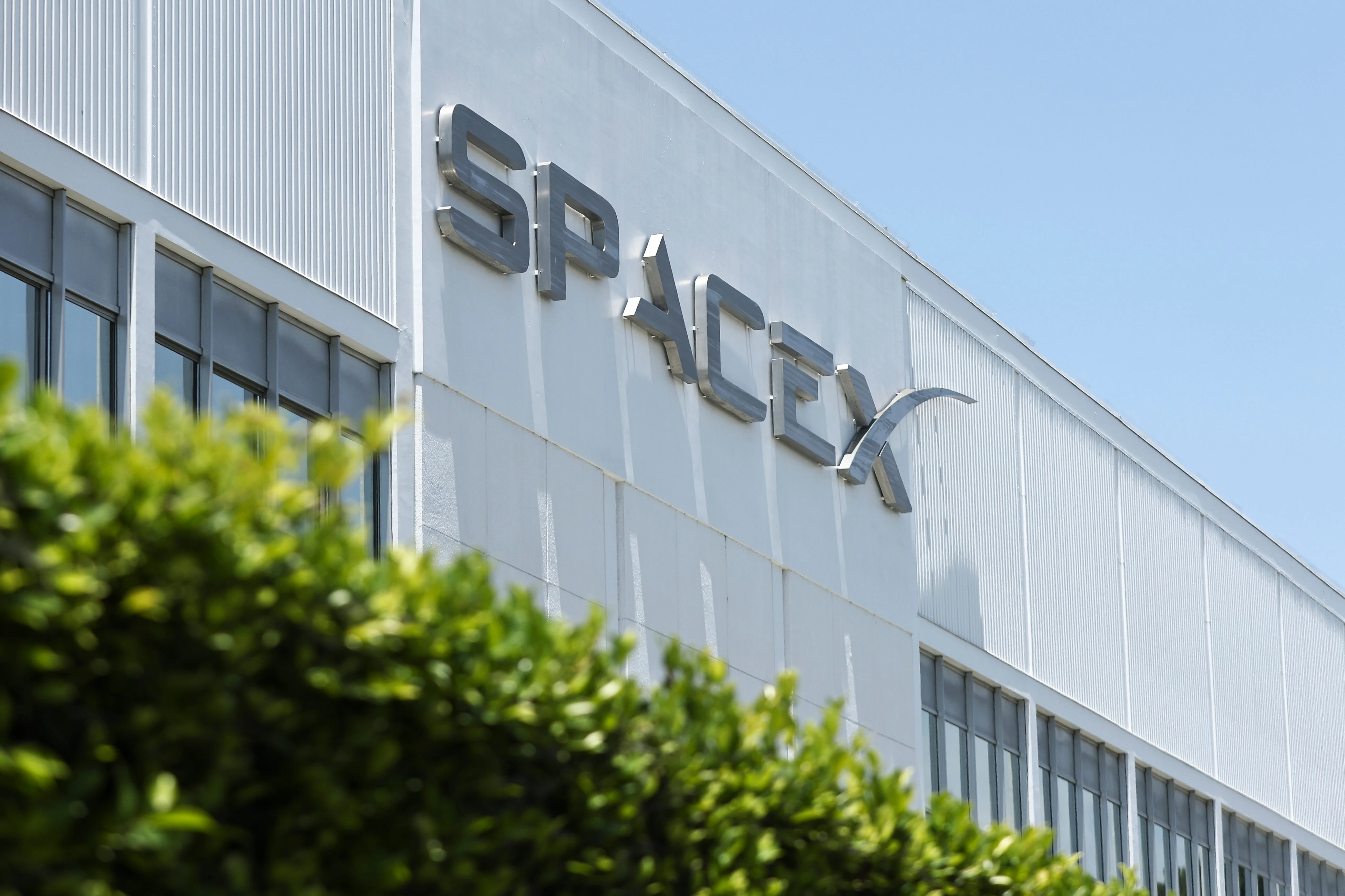Google to pay SpaceX $920 million a month for compute capacity