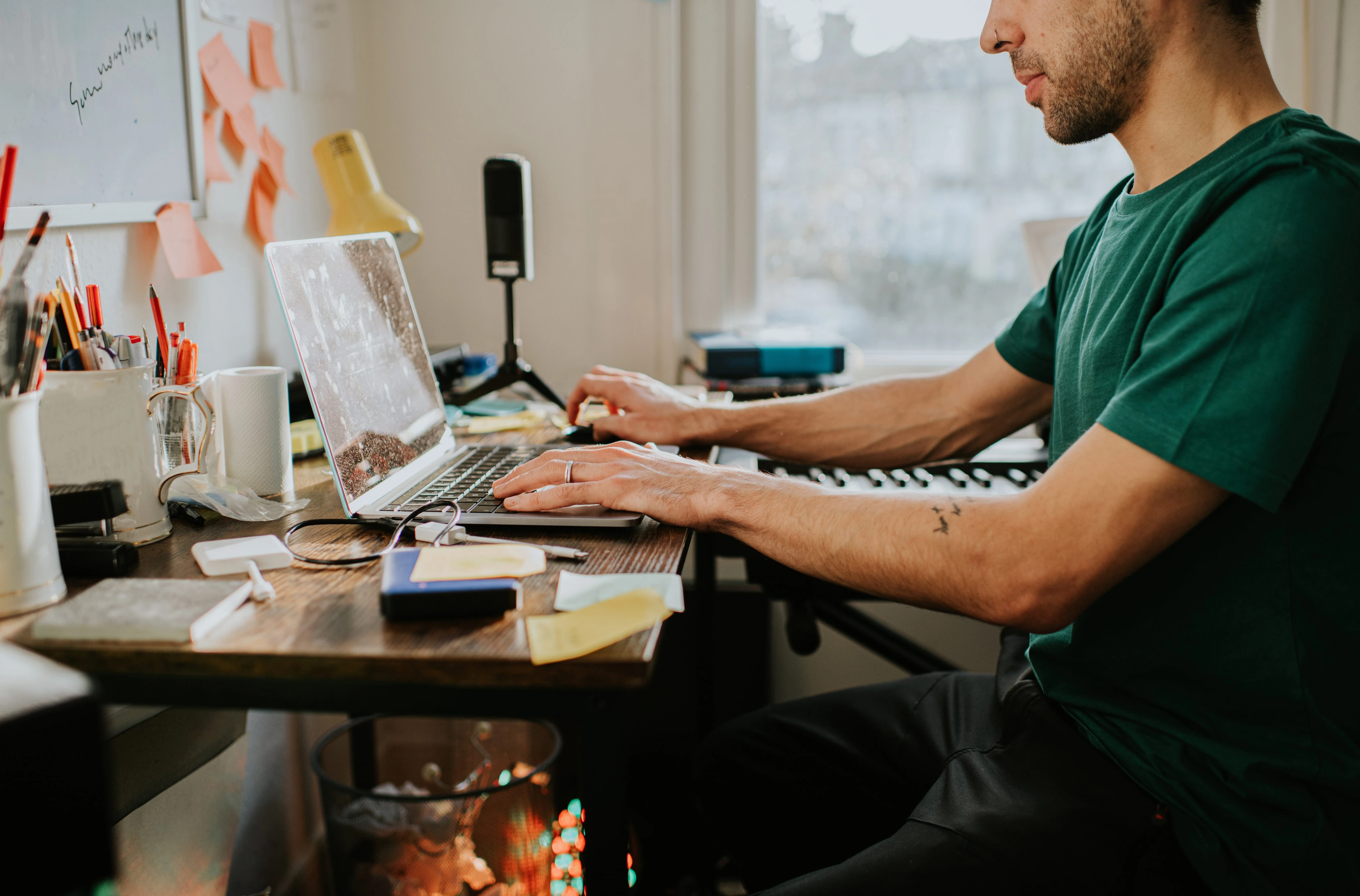 A millennial made $280K working 3 remote jobs — until the job market turned against him: 'It was great until it wasn't'