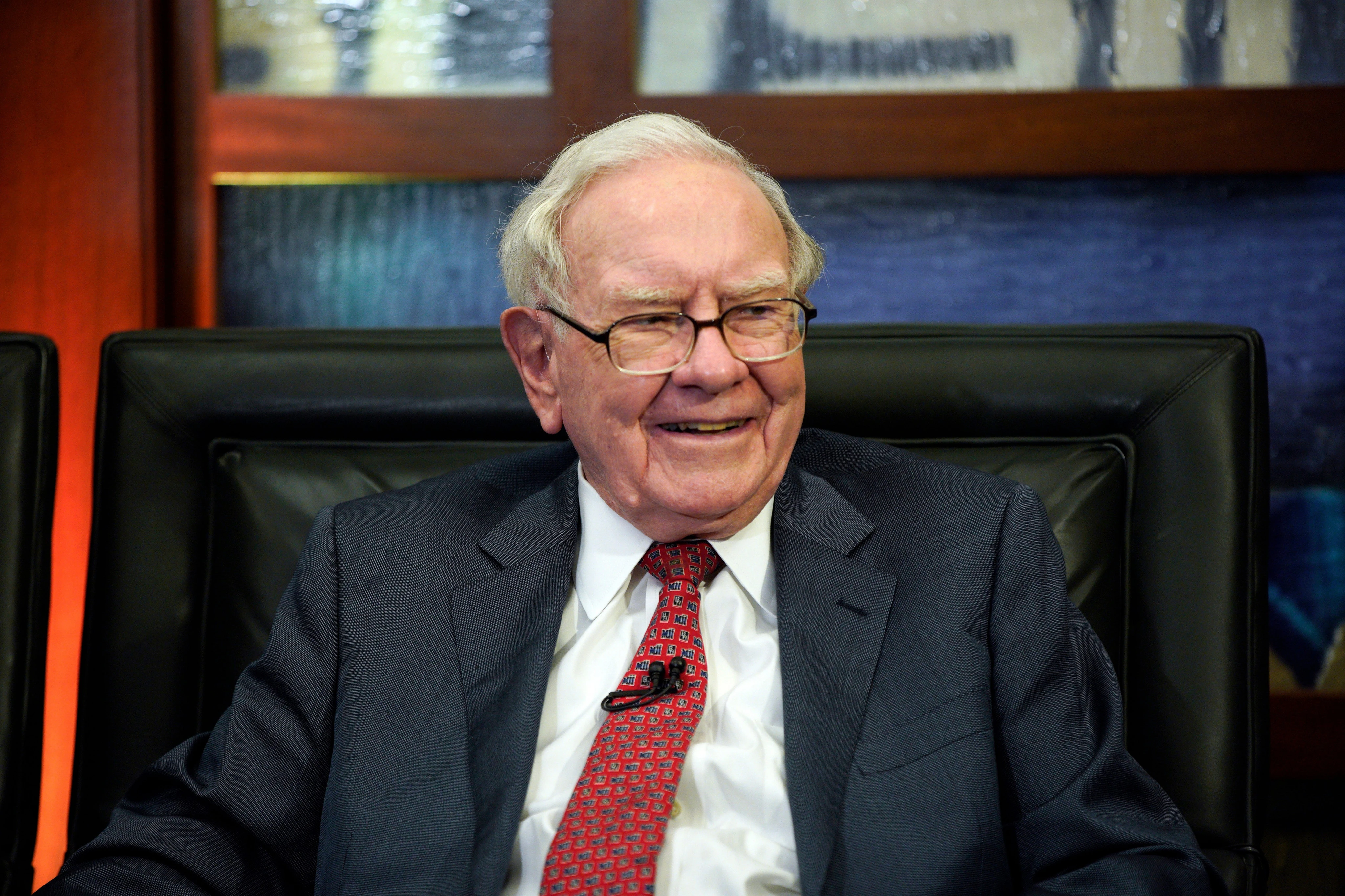 Warren Buffett's Berkshire Hathaway cashed in another $6 billion of stocks in his penultimate quarter as CEO