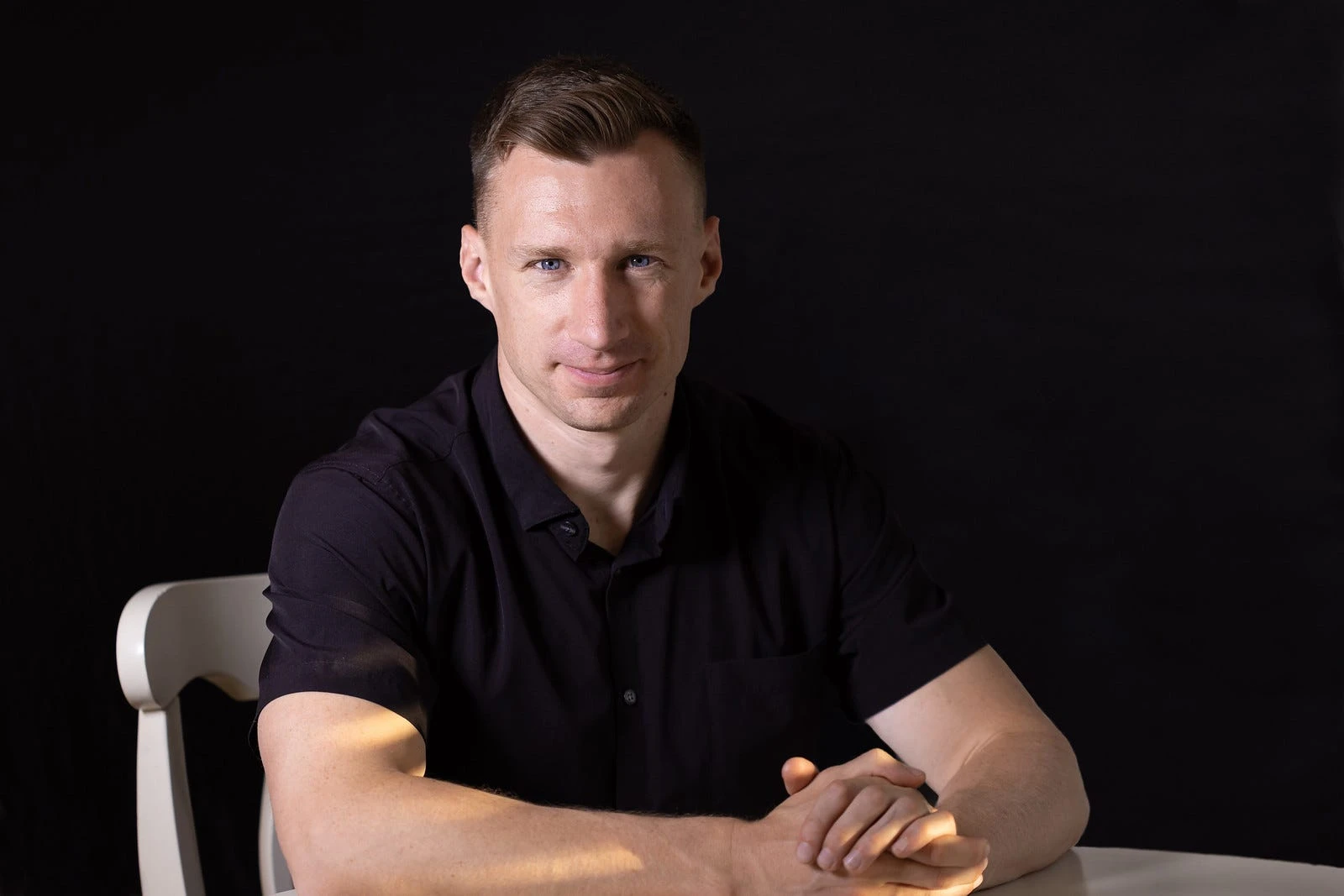 Check out the exclusive pitch deck defense tech startup Onebrief used to raise new cash at a $1.1 billion valuation