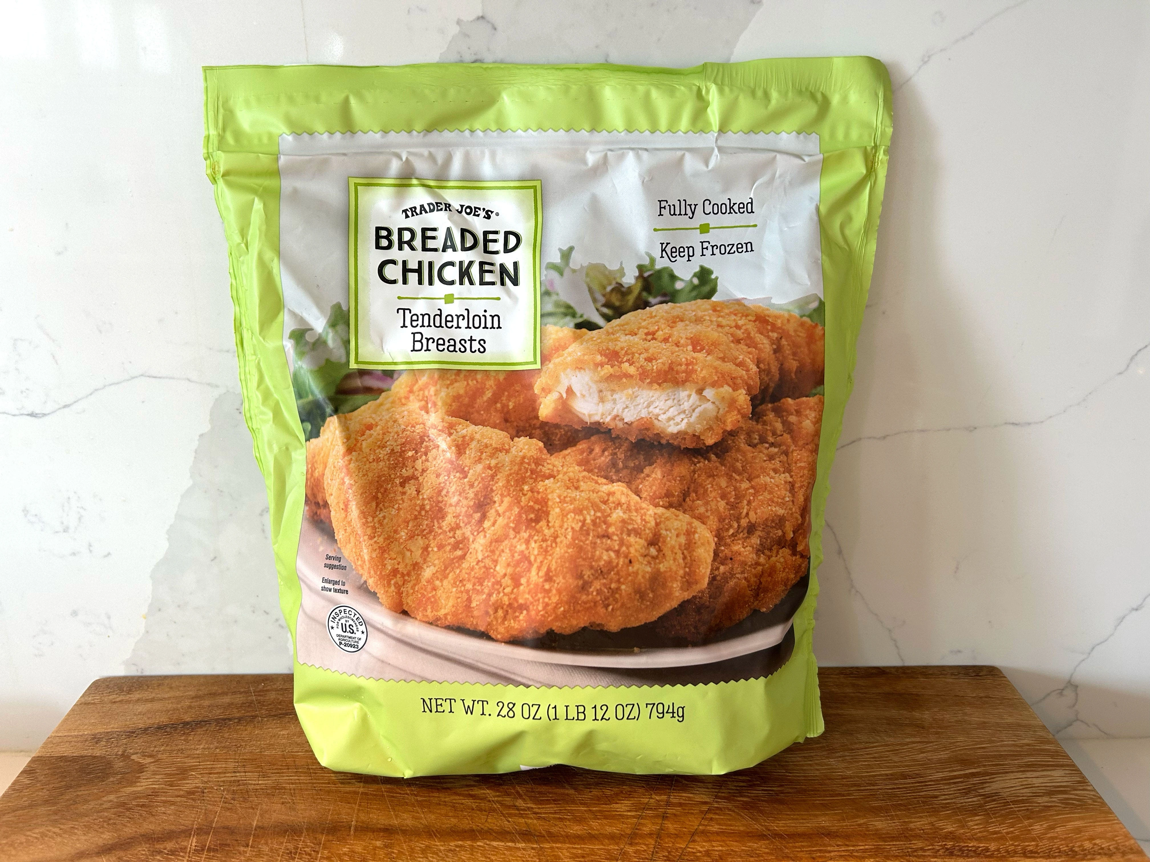 I'm a busy mom of 2 toddlers. Here are 8 items I always grab at Trader Joe's for quick and easy weeknight dinners.