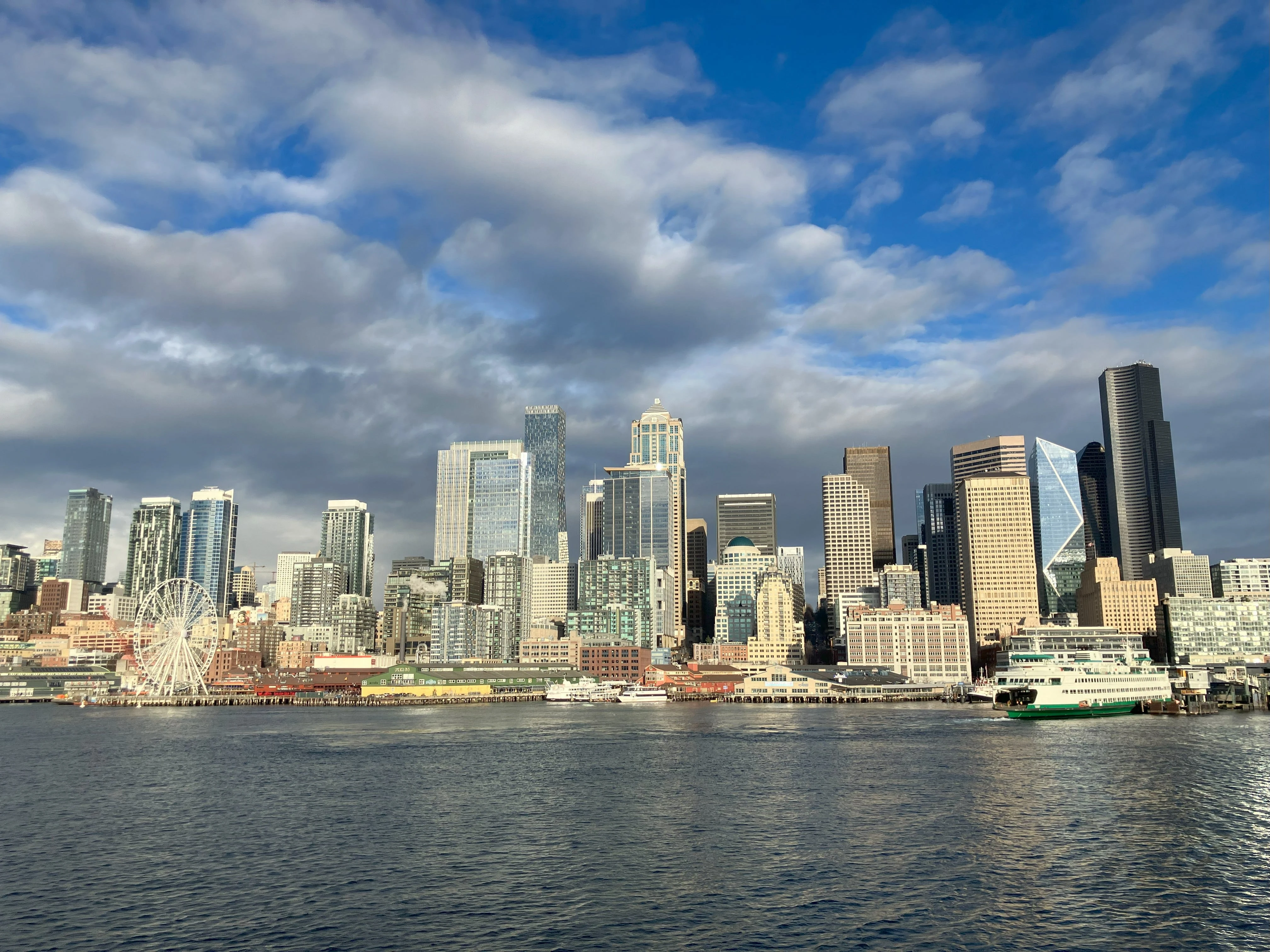 I've lived in Seattle for 22 years. If you want to have a good time in my city, there are 6 things you need to know.