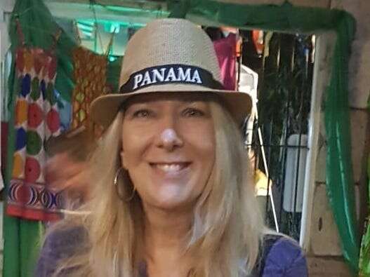 A boomer moved from Texas to Panama for her retirement. She loved it so much she 'accidentally' started a tour company helping expats move.