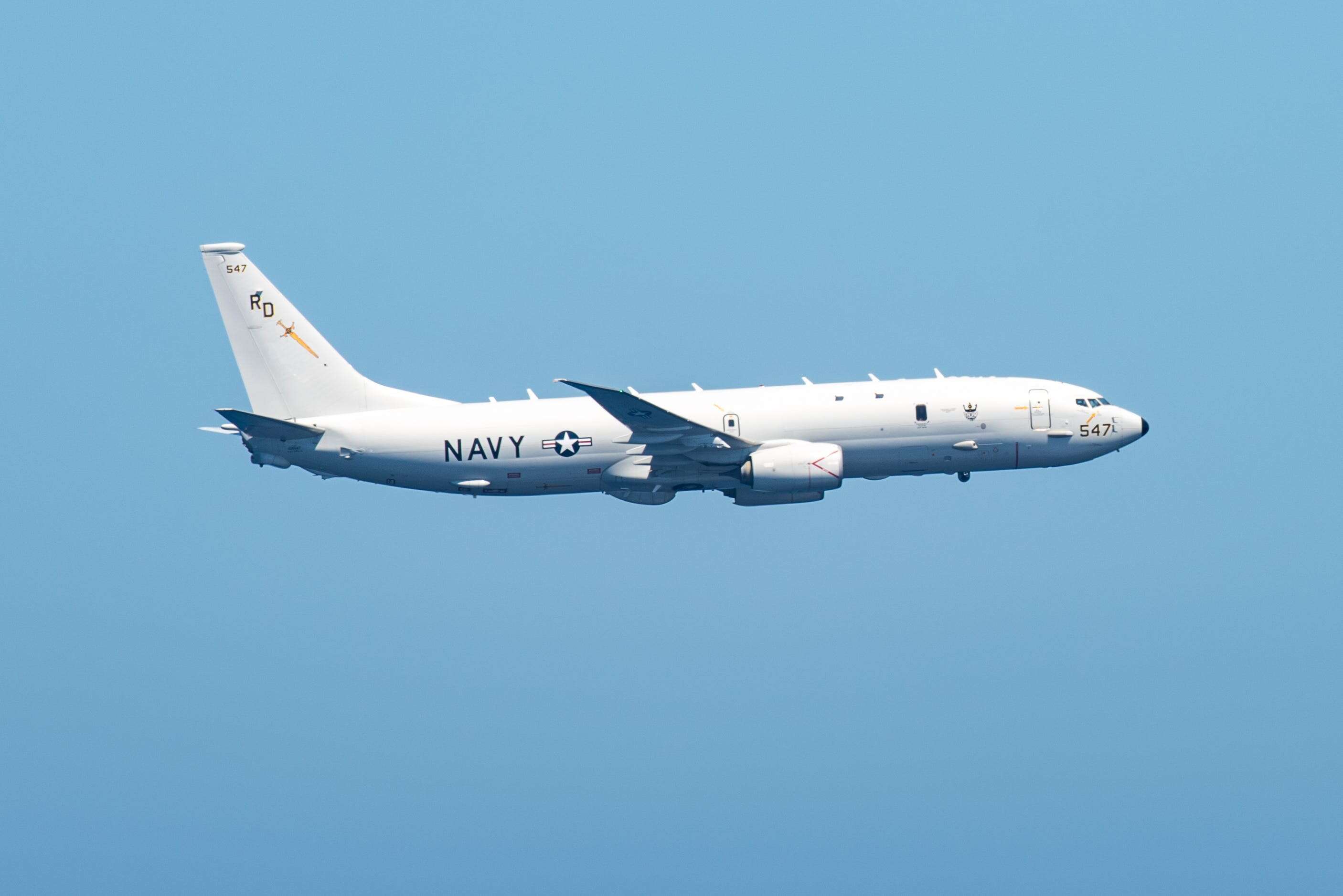 US spy plane flies through the Taiwan Strait days after German warships angered China by sailing through