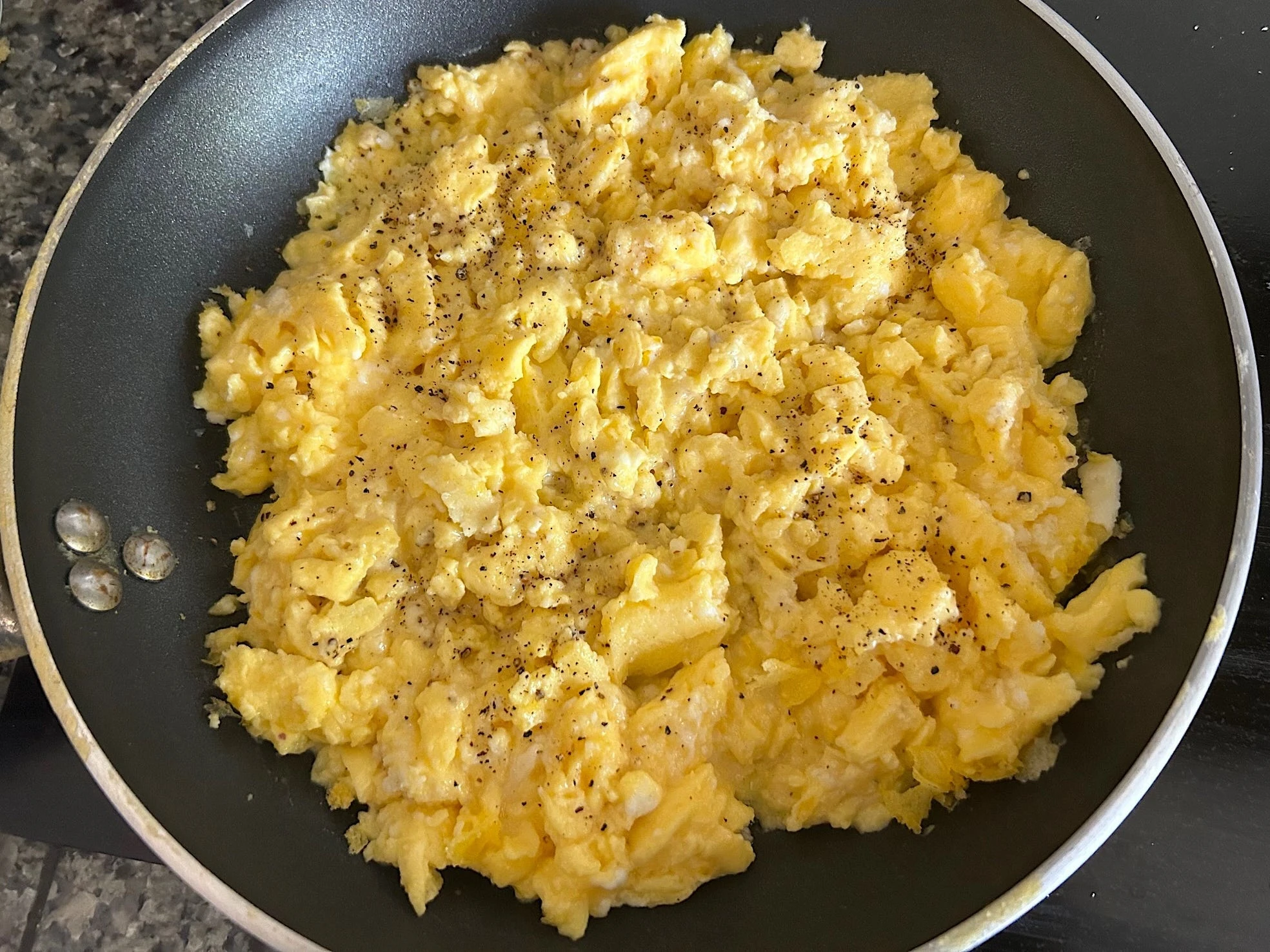 I tried Ina Garten's scrambled eggs recipe inspired by a famous pasta dish, and now it's my favorite breakfast