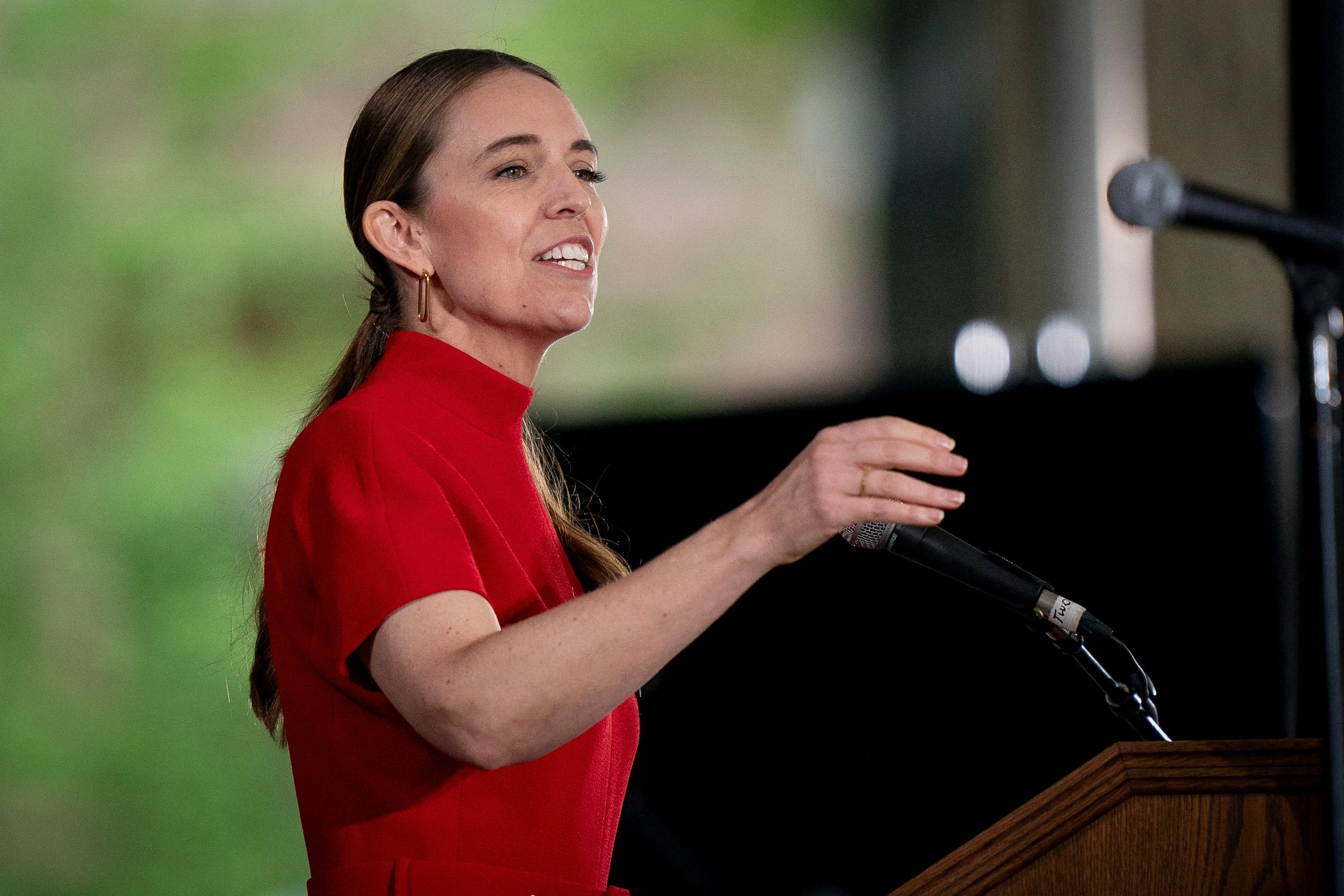 10 leadership tips from Jacinda Ardern, the ex-New Zealand prime minister who became a world leader at 37