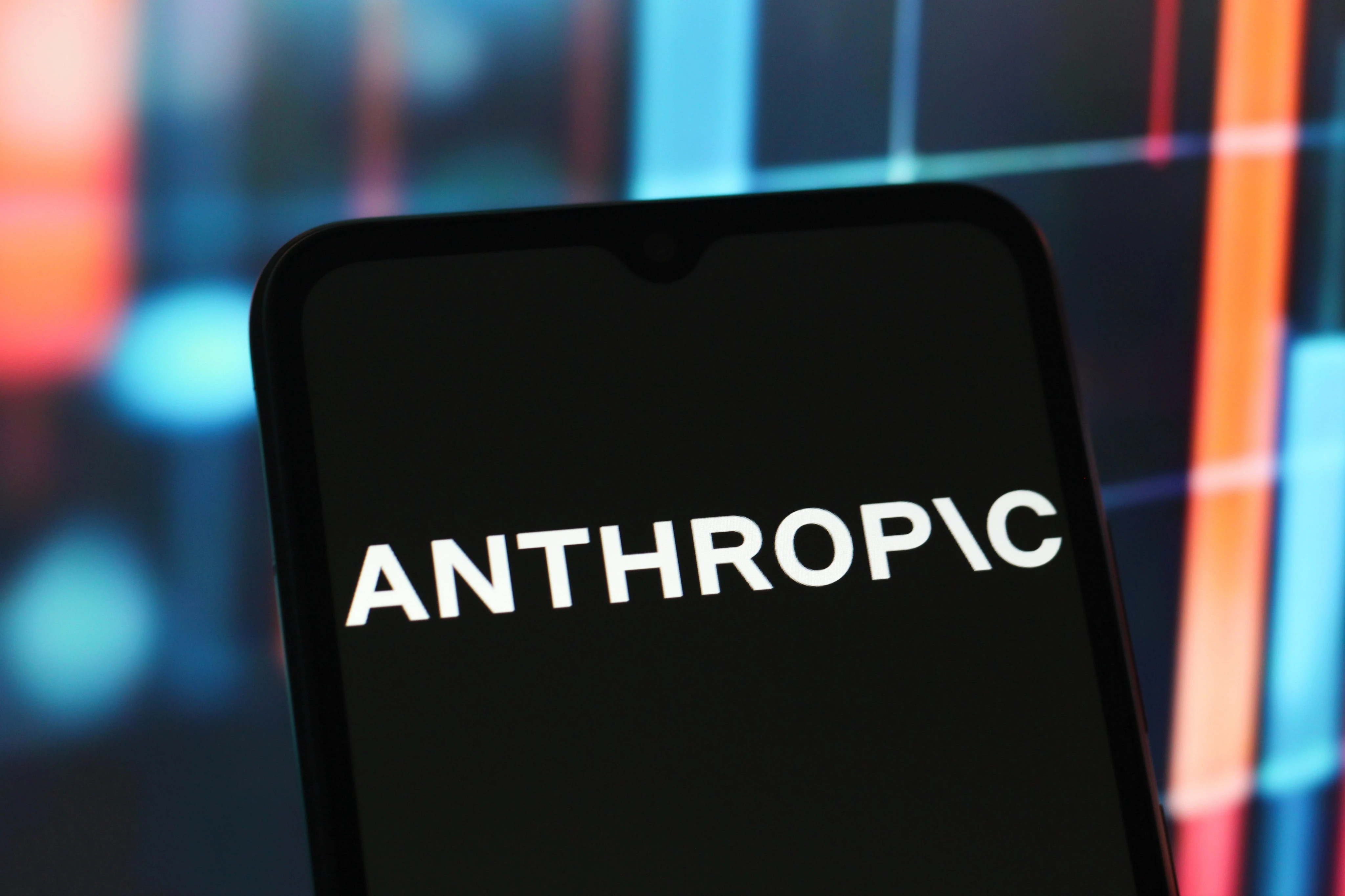Anthropic's cofounder says Meta's 'mega-offers' weren't enough to lure his team