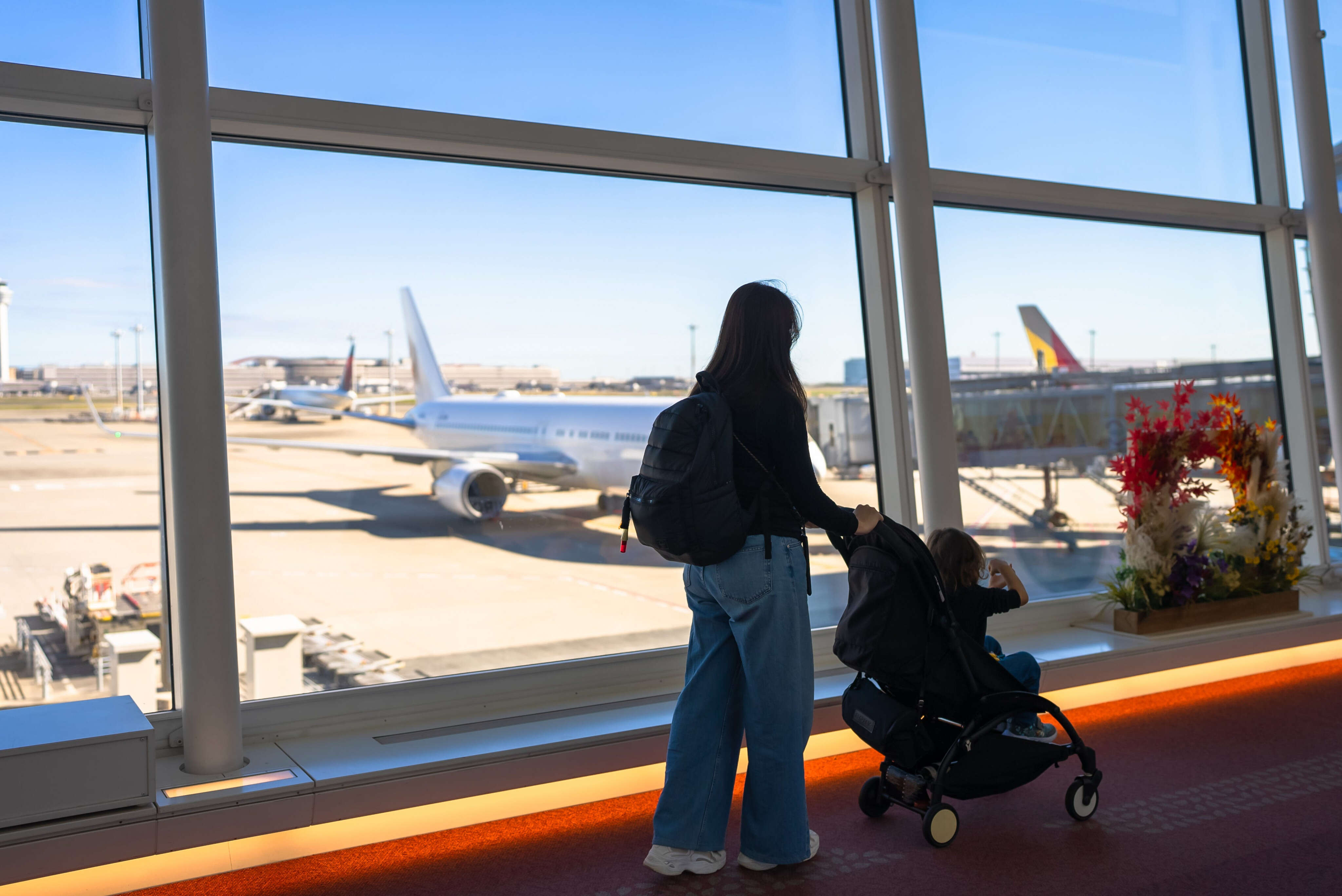 A gate agent refused to let me board a flight with my crying toddler. Another mother came to the rescue.