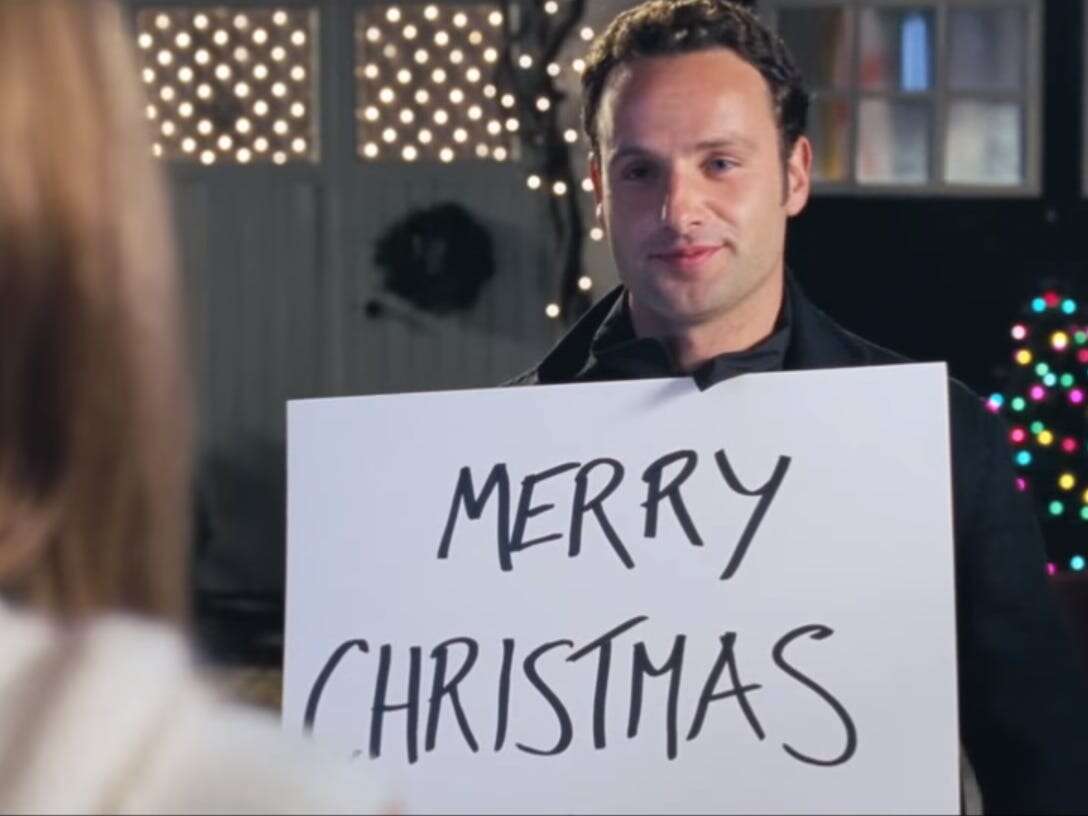 14 details you probably missed in 'Love Actually'