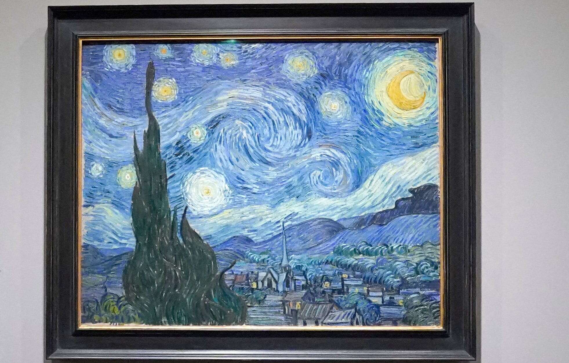 Van Gogh's 'Starry Night' obeys a scientific law that was invented 52 years later. It reveals the painter's keen observations of nature.