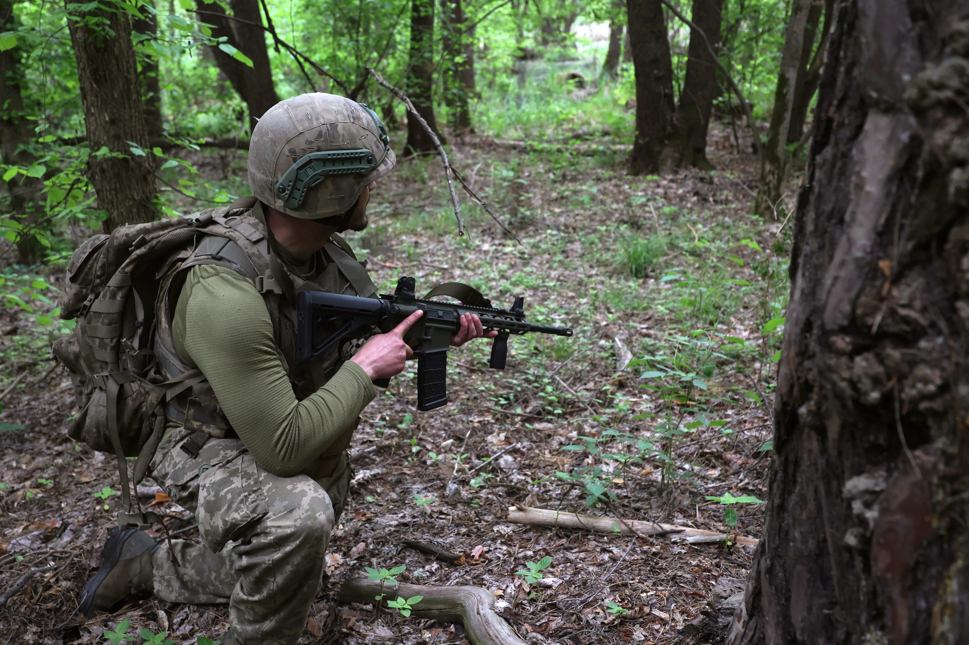 A new type of rifle bullet in Ukraine could give infantry a better way to survive unjammable drone attacks