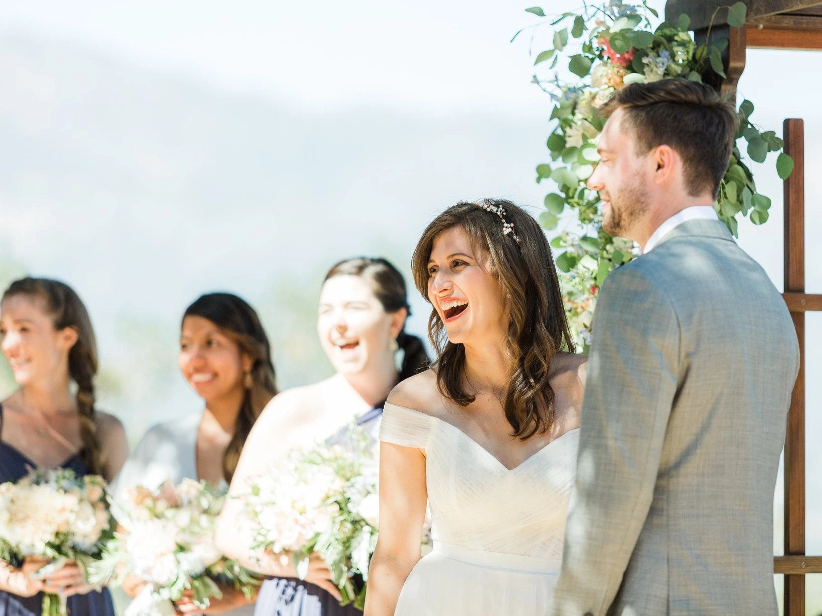 I had an expensive wedding. The marriage is going well, but I still have regrets about that day.