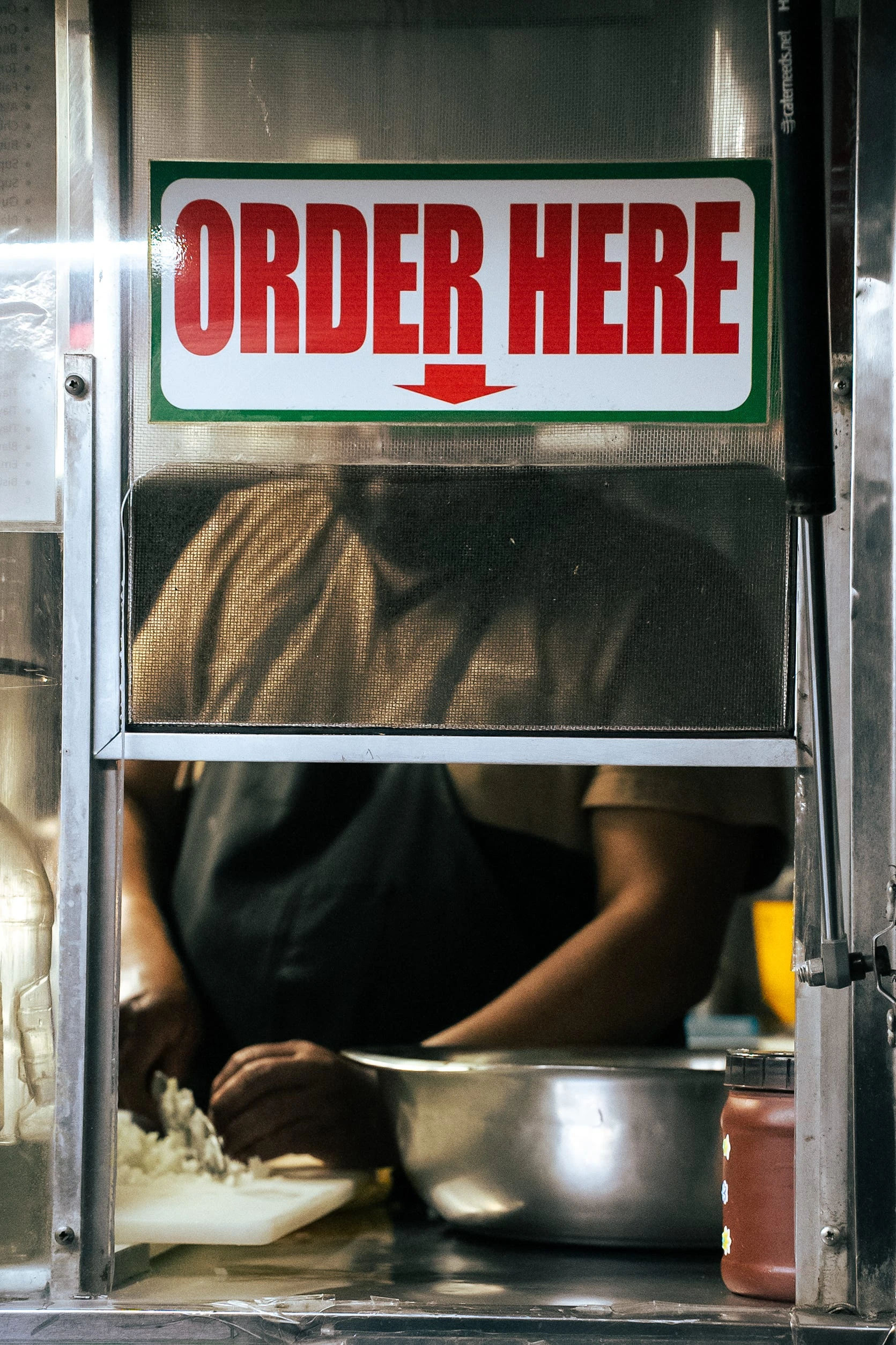 LA's immigrant street vendors fear ICE raids but are still slinging tacos