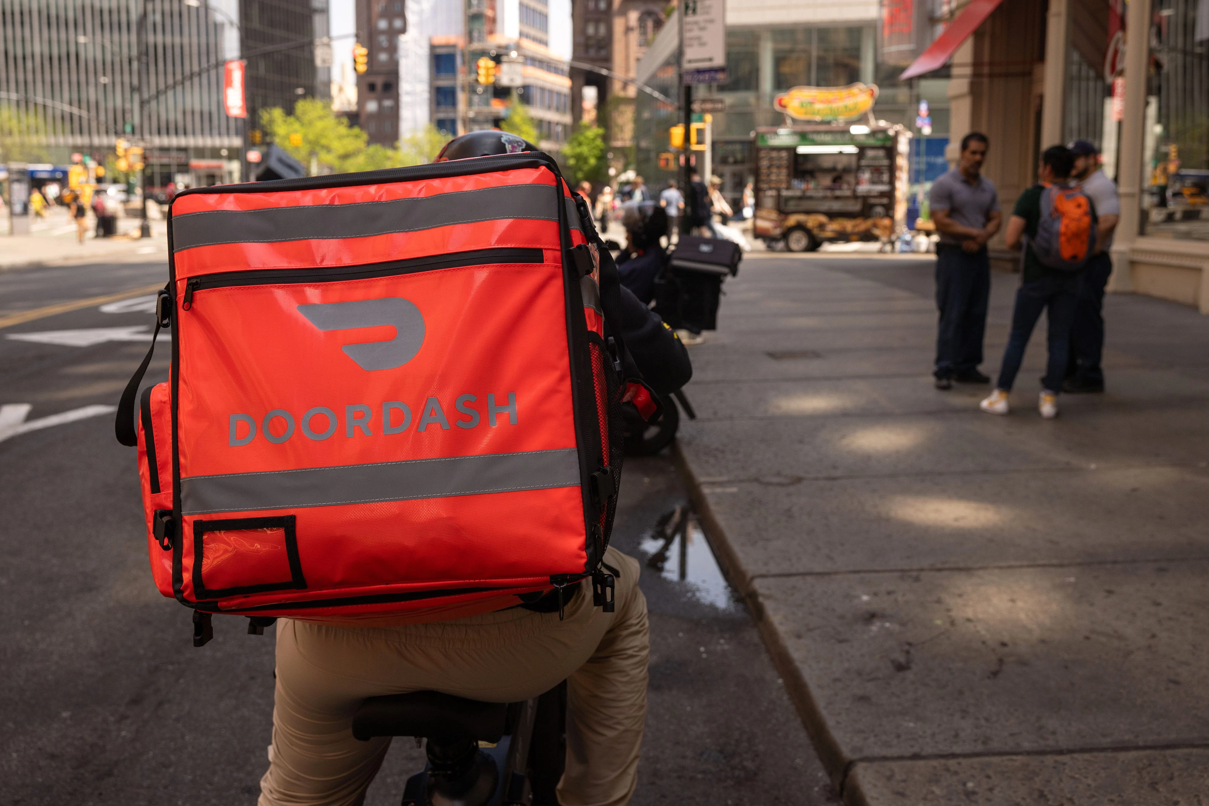 DoorDash is hiring a 'fight promoter meets growth hacker' to target the 'terminally online' on X for $200,000 a year