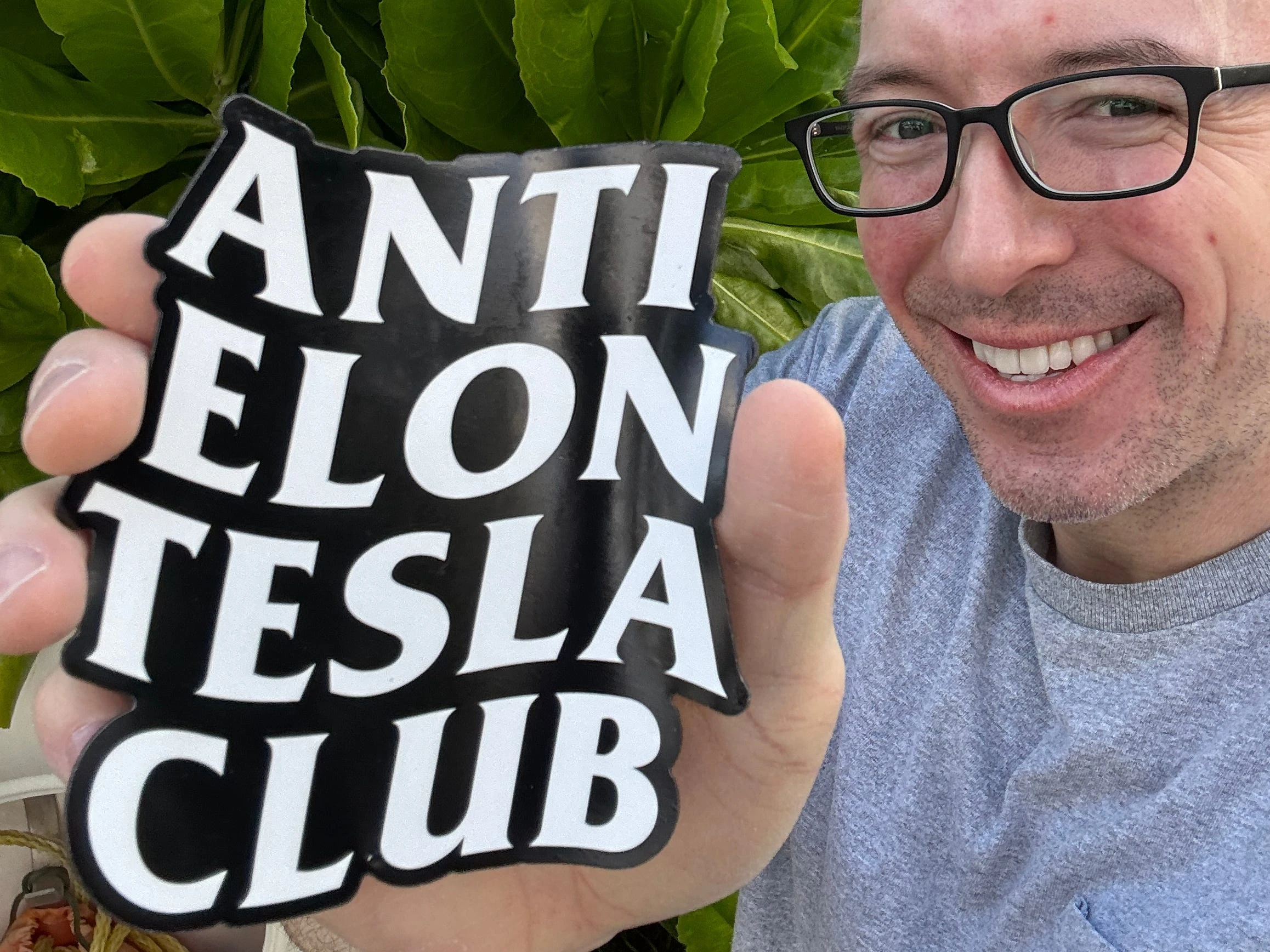 Anti-Elon Musk stickers are being snapped up by Tesla owners who can't sell