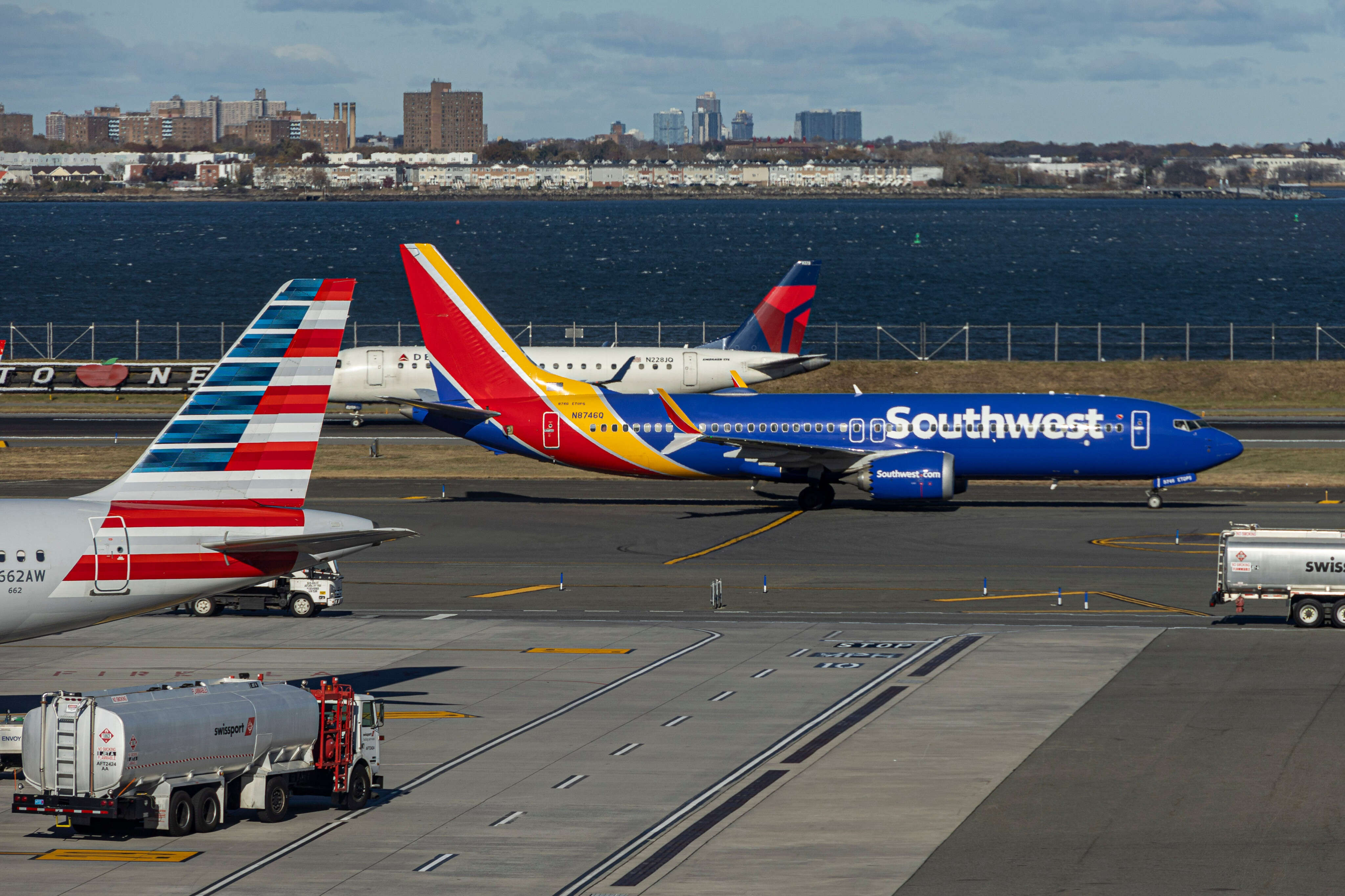 Airlines desperately want more planes — but Boeing and Airbus can't keep up