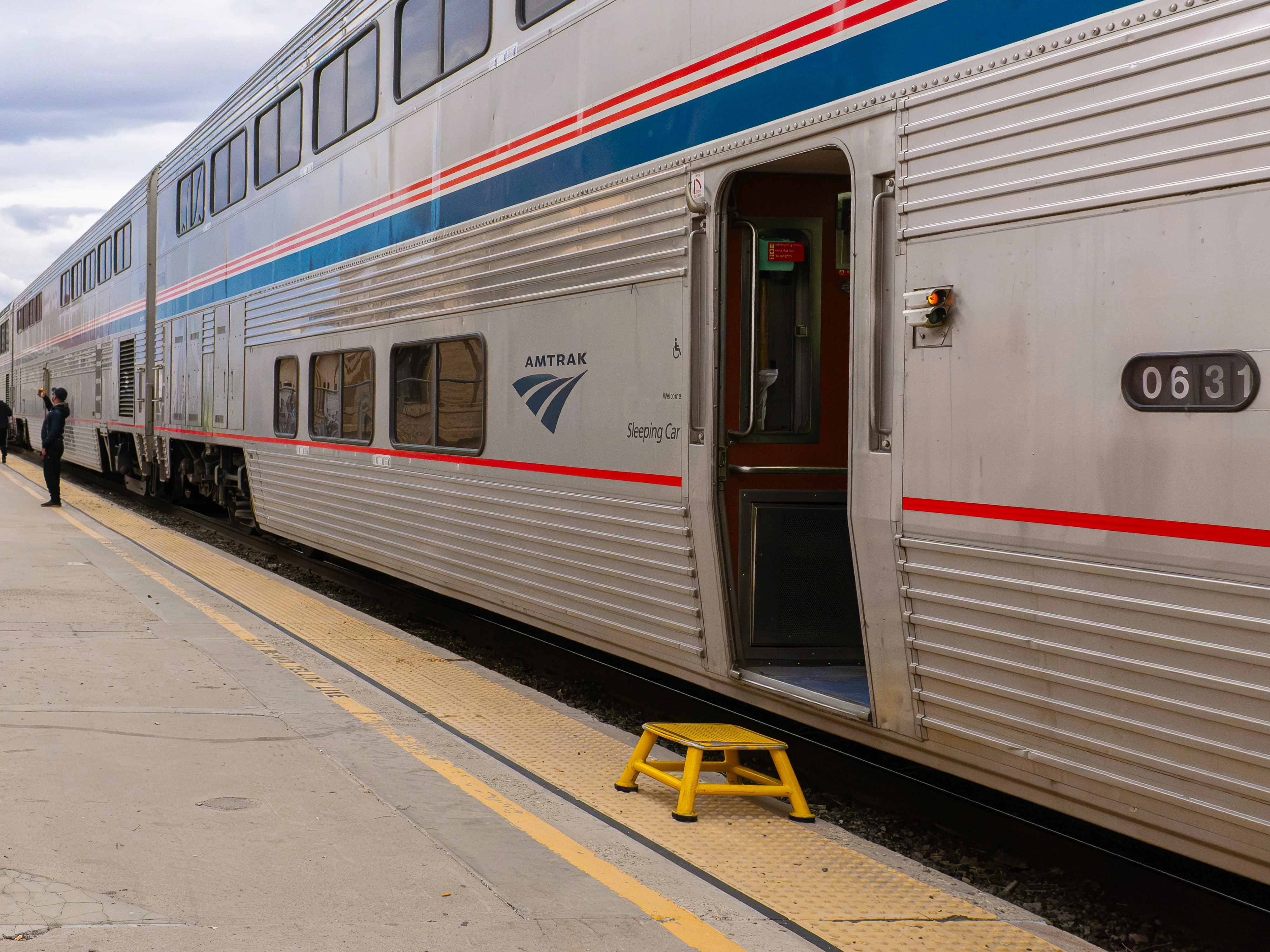 I spent 53 hours on an Amtrak sleeper train. I want to take it again, but I'll do 6 things differently next time.