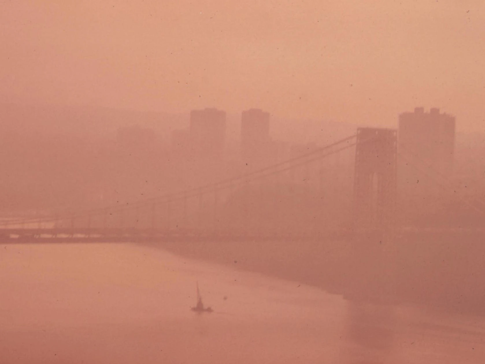 15 vintage photos show what New York City looked like before the US regulated pollution