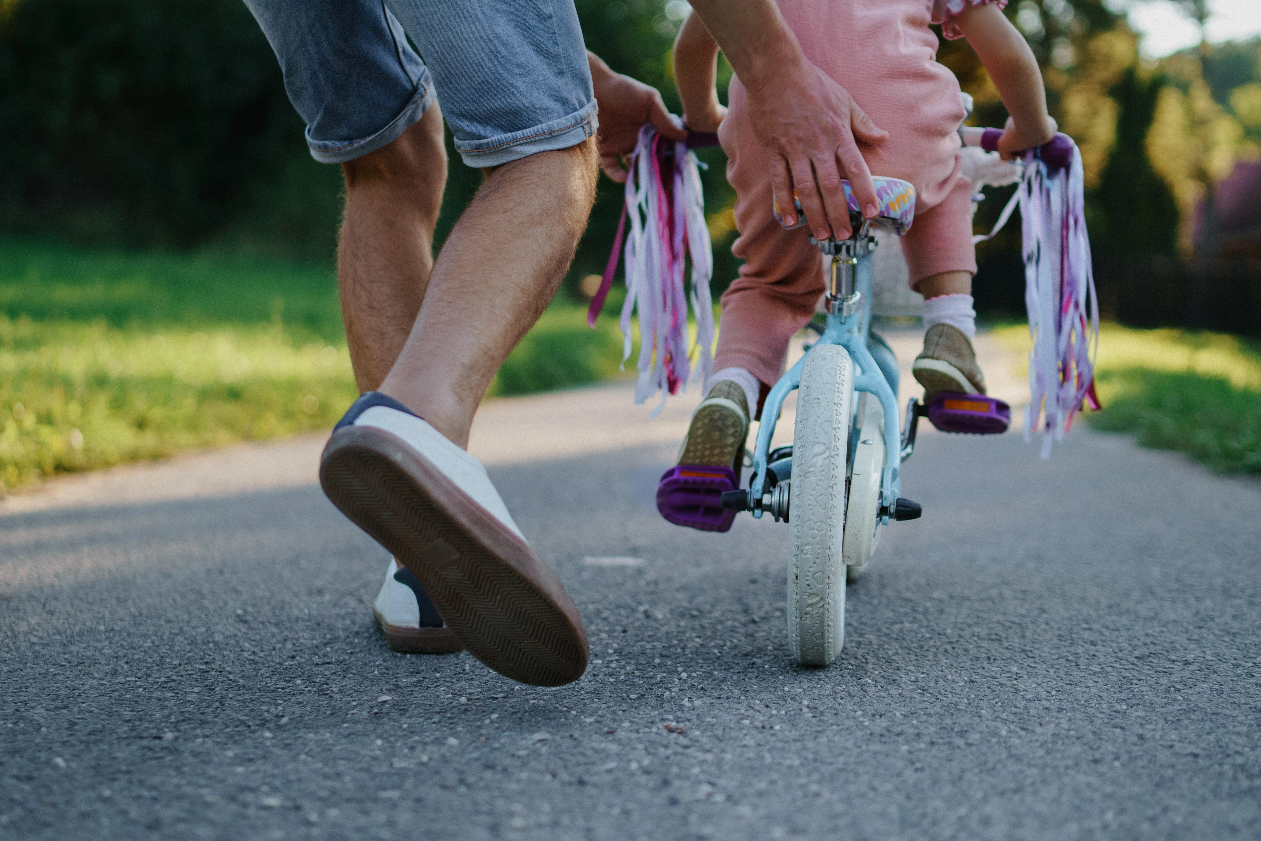 My girlfriend expects me to pay for her daughters' school and food. I'm not ready to be a stepdad yet — how do I set boundaries?