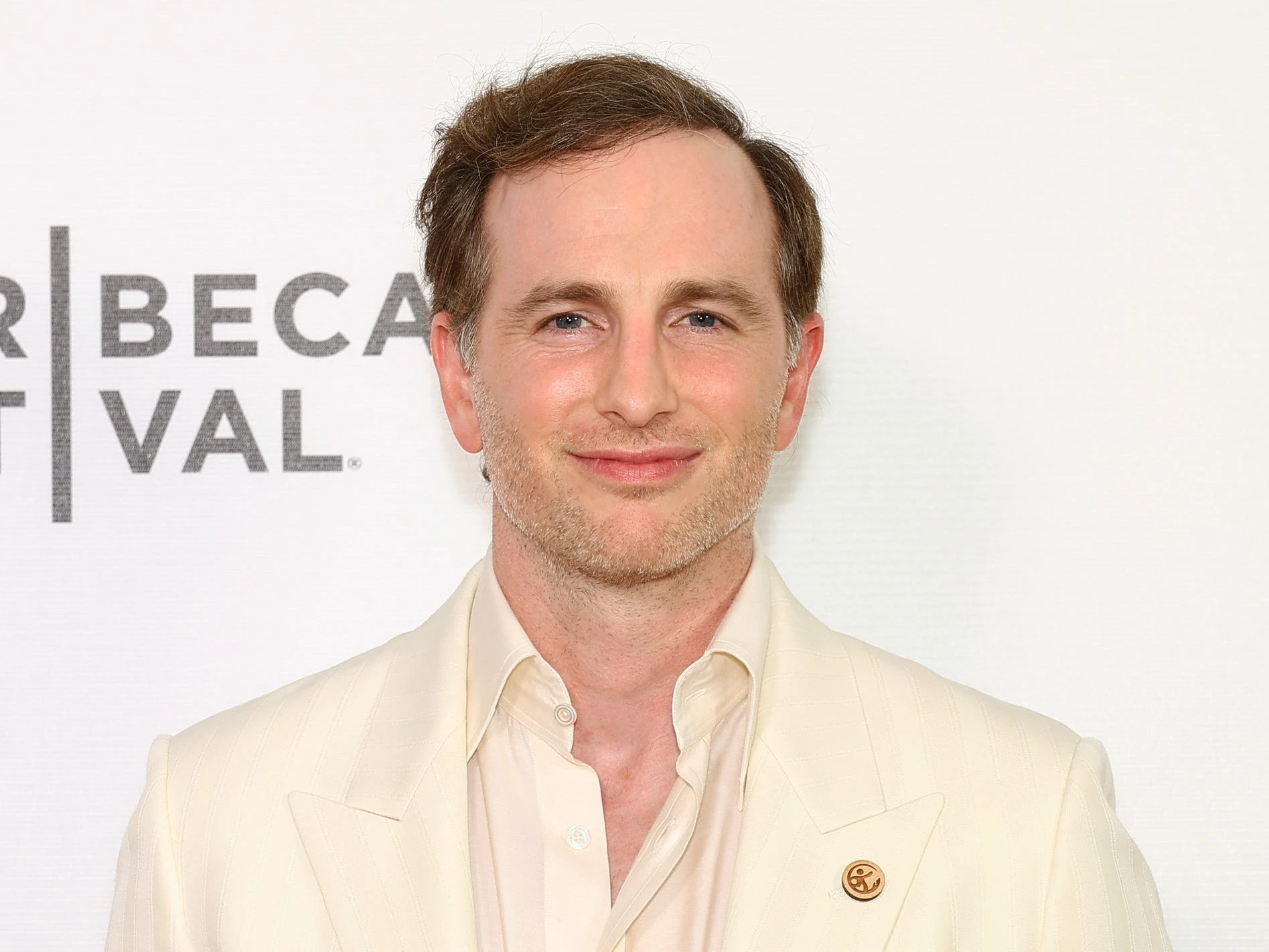 The Airbnb cofounder who just became the US's chief design officer is using the Apple Store's style as his north star