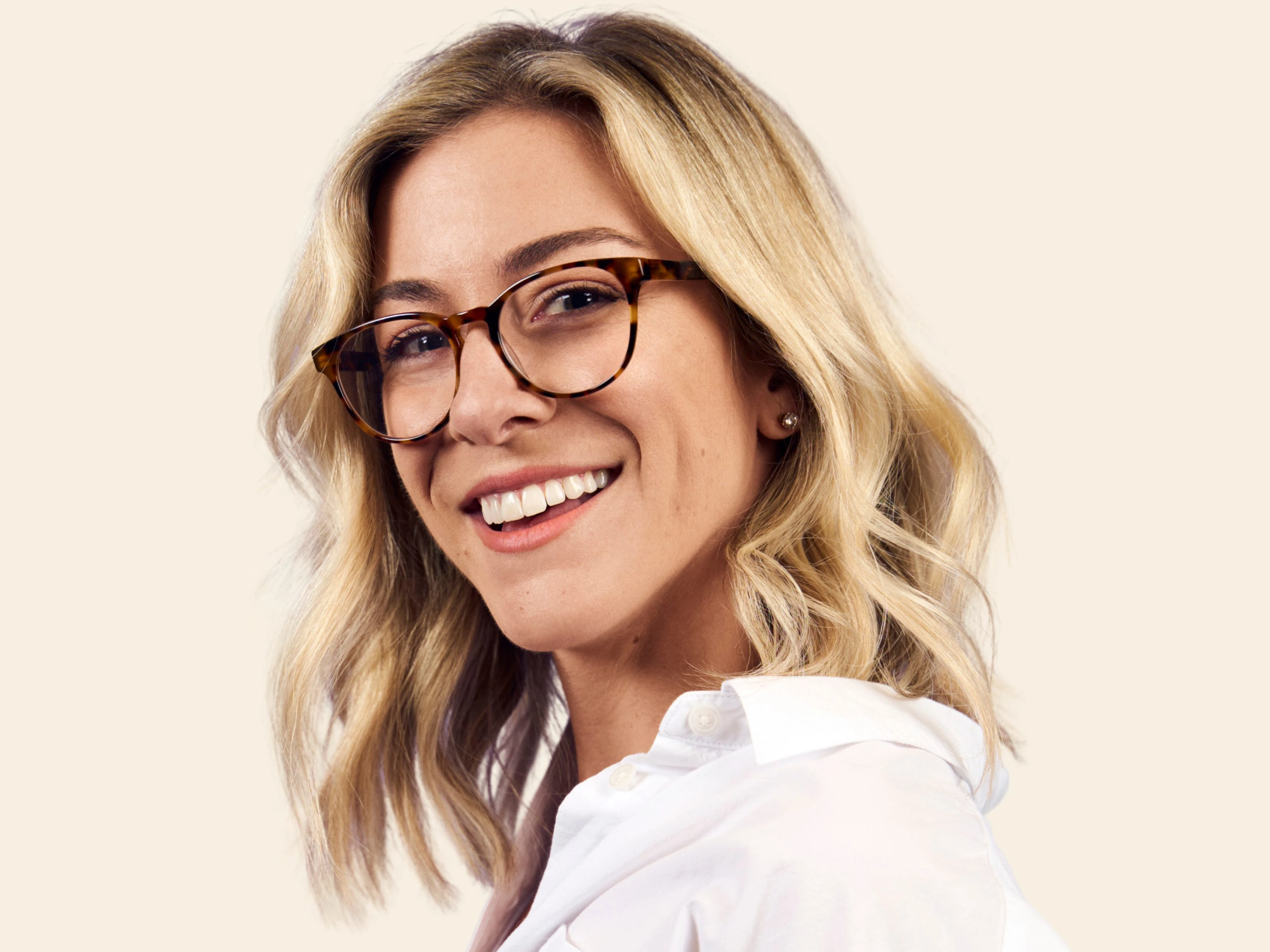 I had my first chat with a financial advisor over hushed tones at work. Now, I'm helping other women find the confidence I lacked.