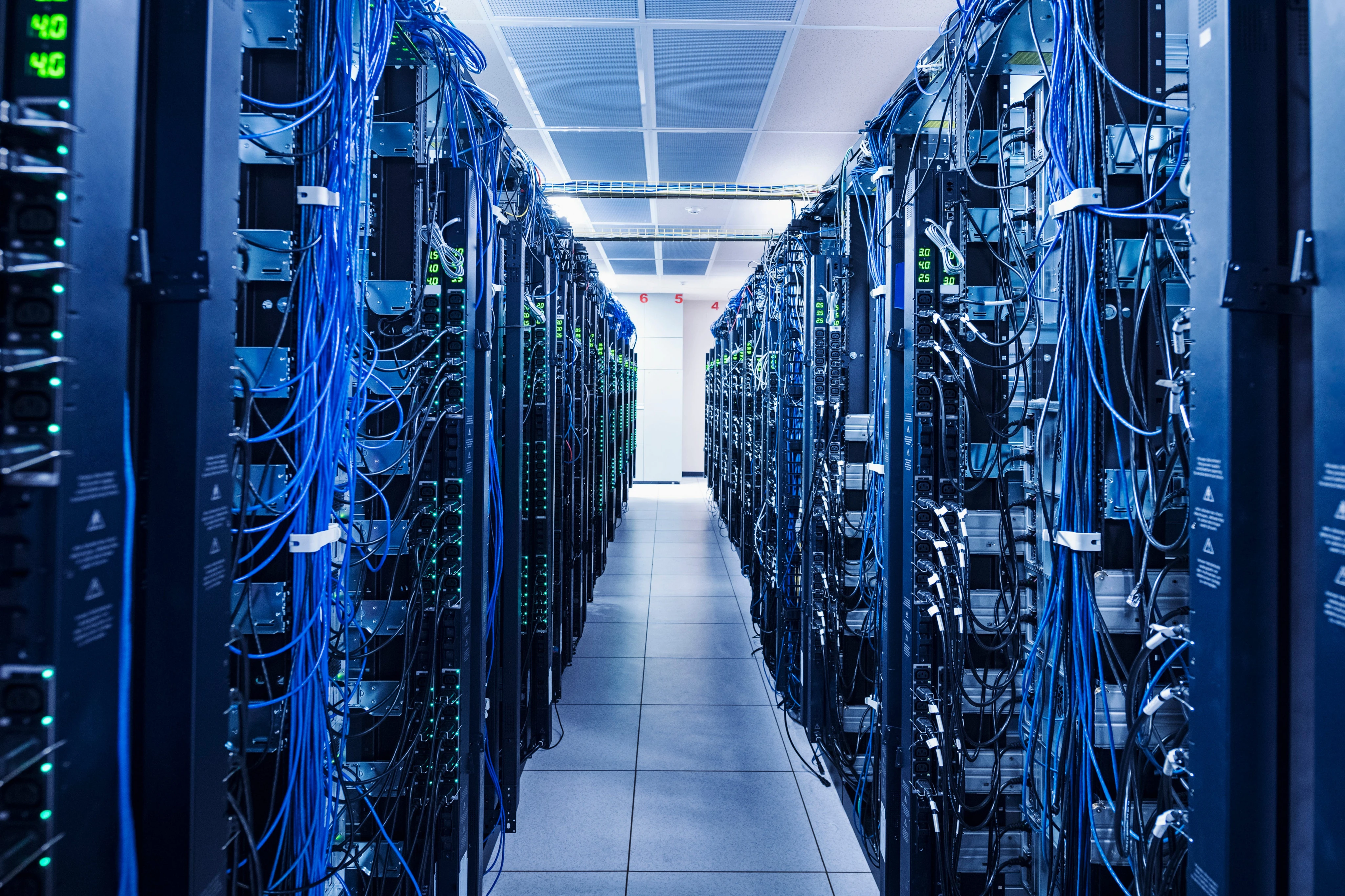 From Blackstone to Blue Owl, here's how the biggest investors are chasing a $900 billion data center opportunity
