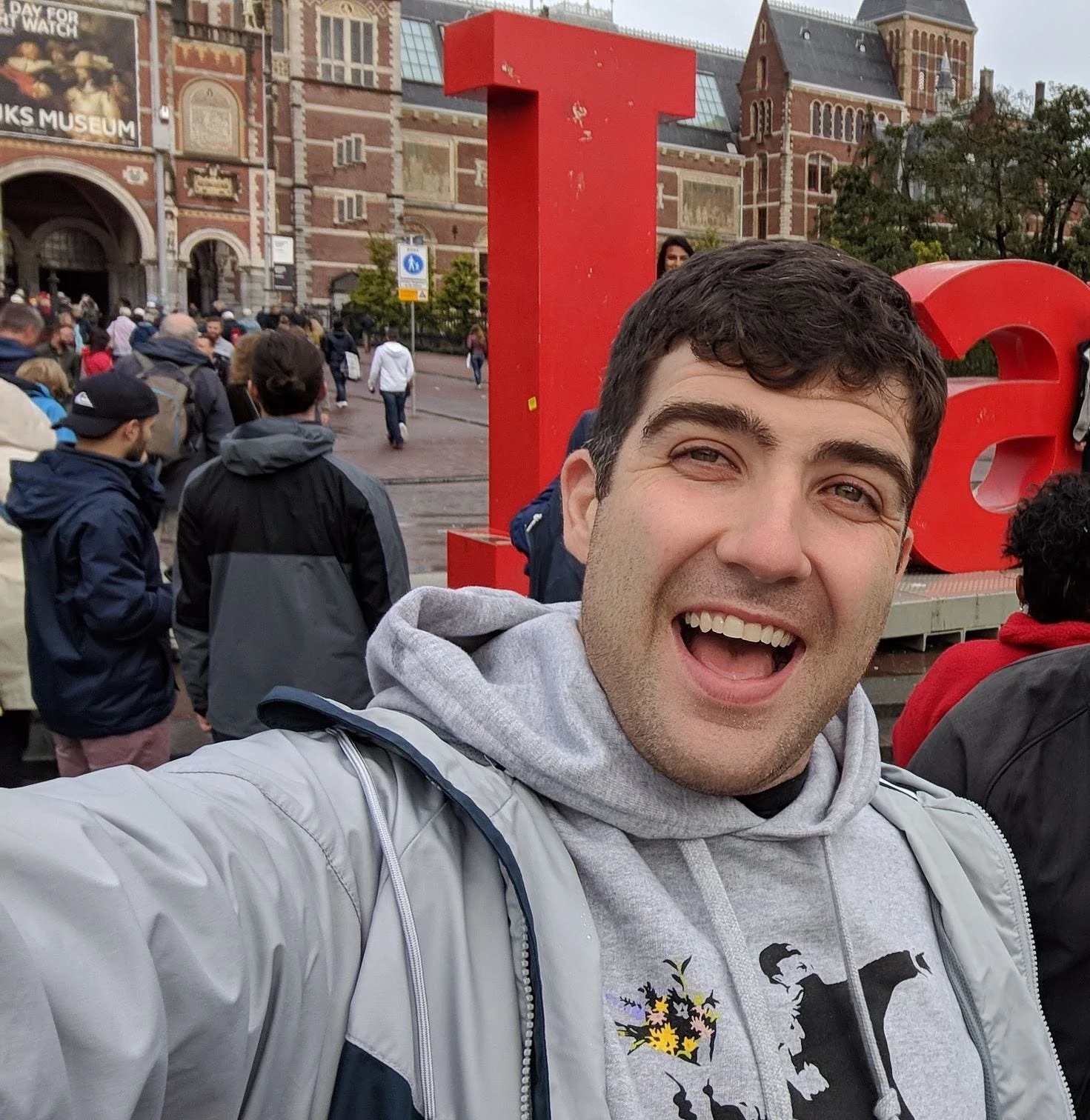 A millennial who tests out side hustles explains why he recommends making user-generated content and other flexible options to earn some extra money quickly
