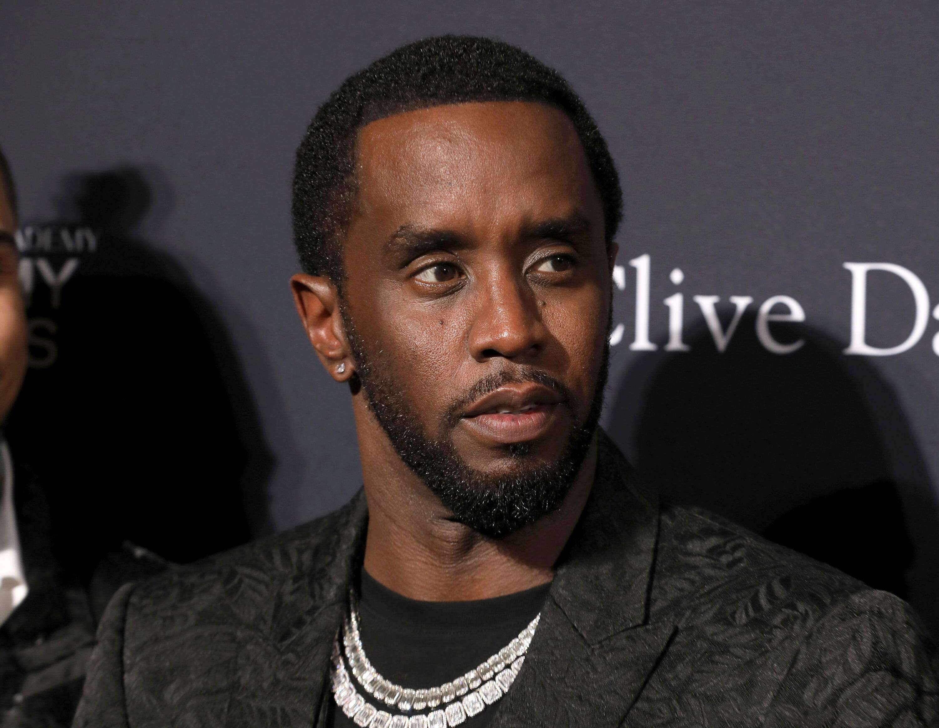 Diddy's attorneys want to know how prosecutors got their hands on notes he had inside his Brooklyn cell