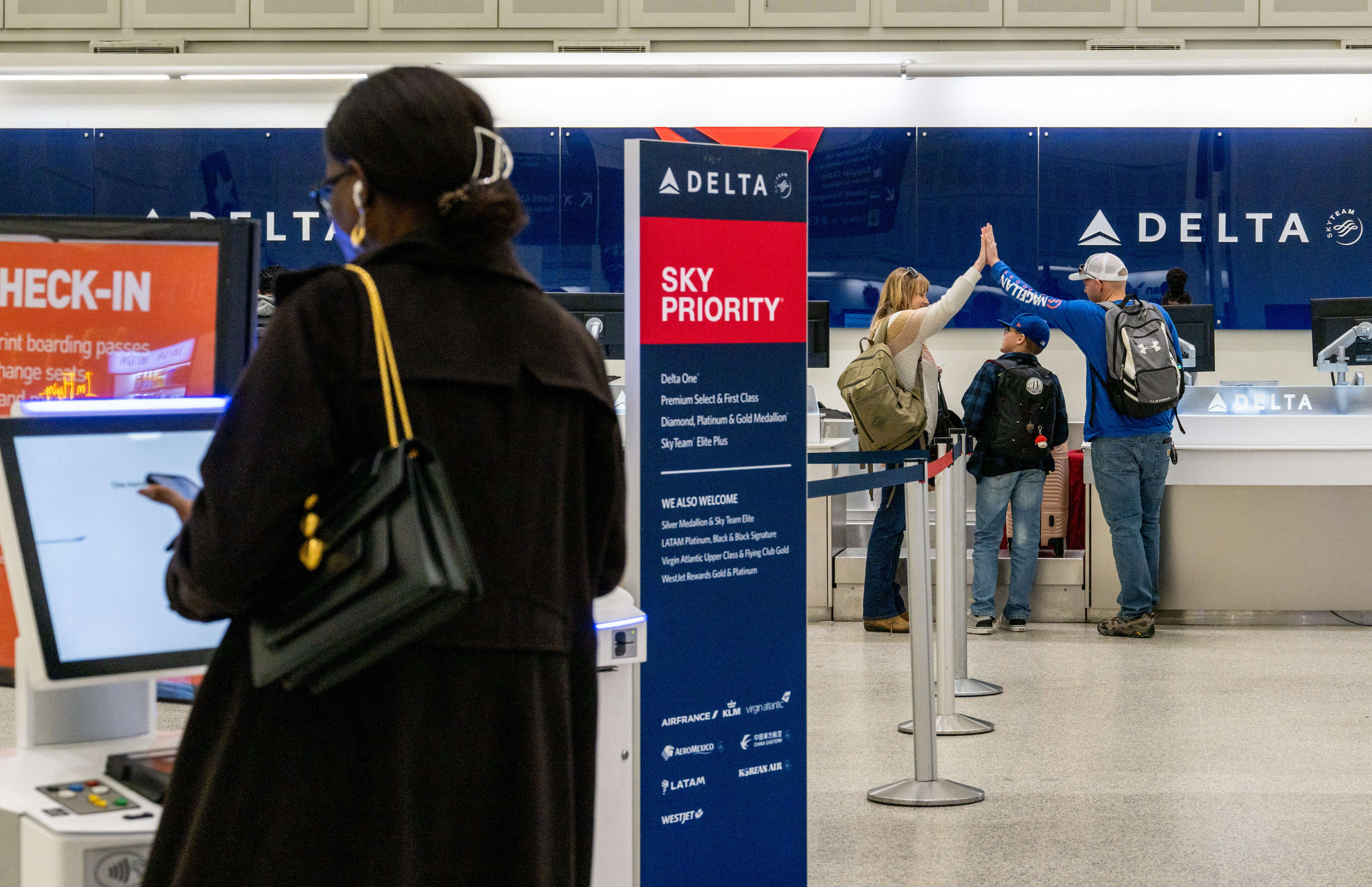 Delta reigns supreme as the most on-time US airline. Here's how its rivals compare.