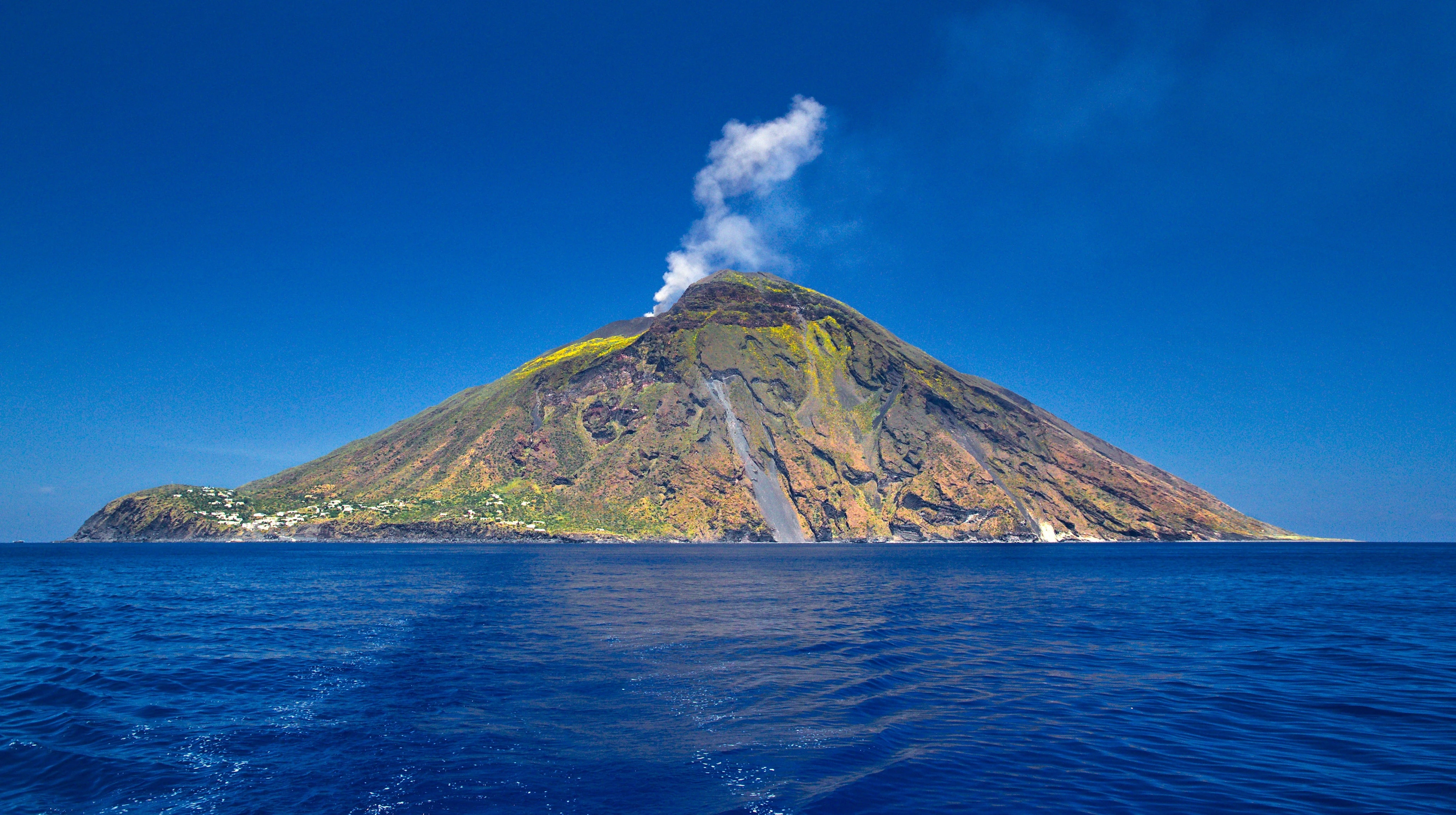I stayed with my kids on an active volcanic island in Italy. It was the best trip of our lives.