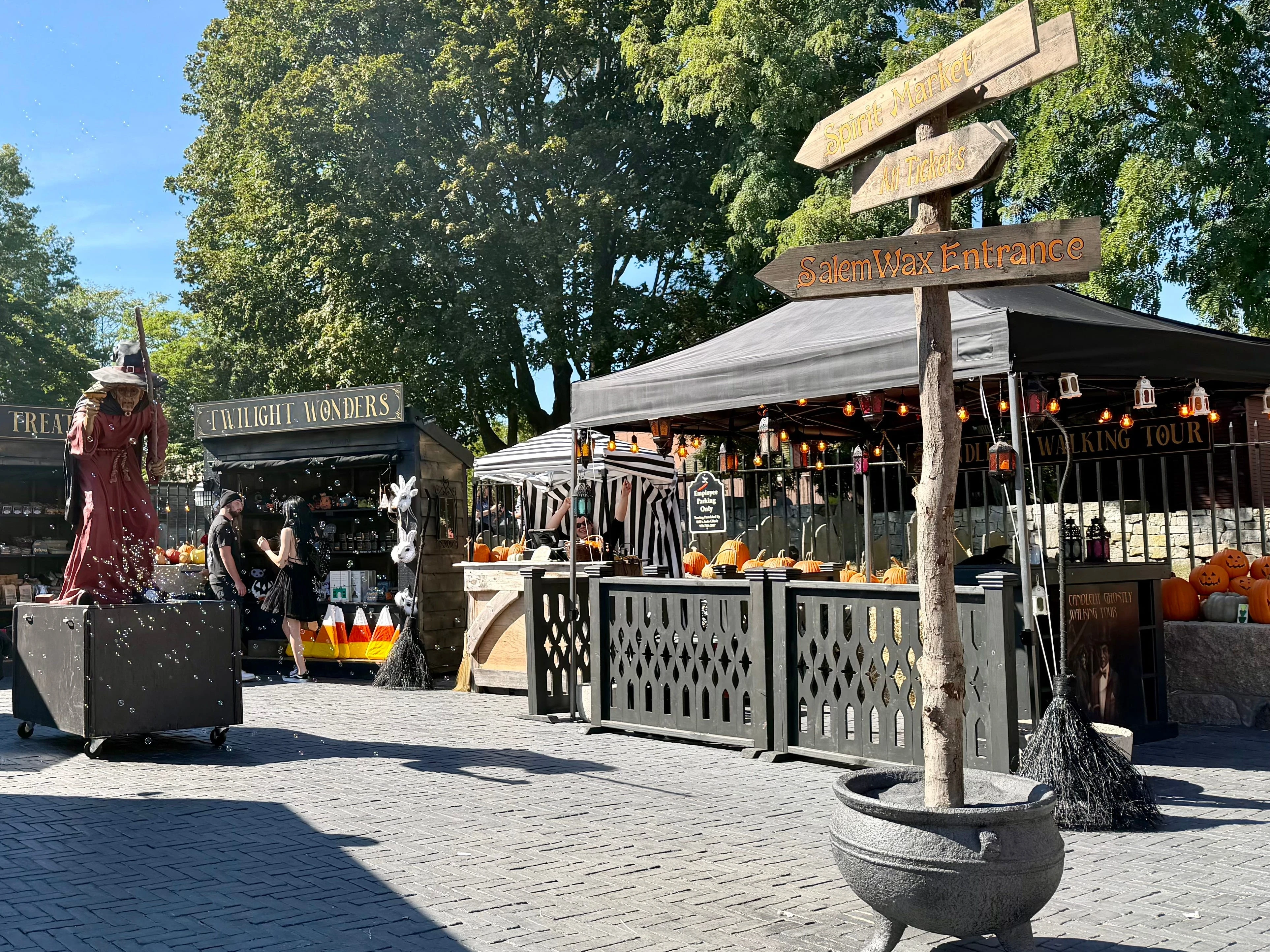 I visited a popular city during its busiest season. My trip made me want to become a more respectful tourist.