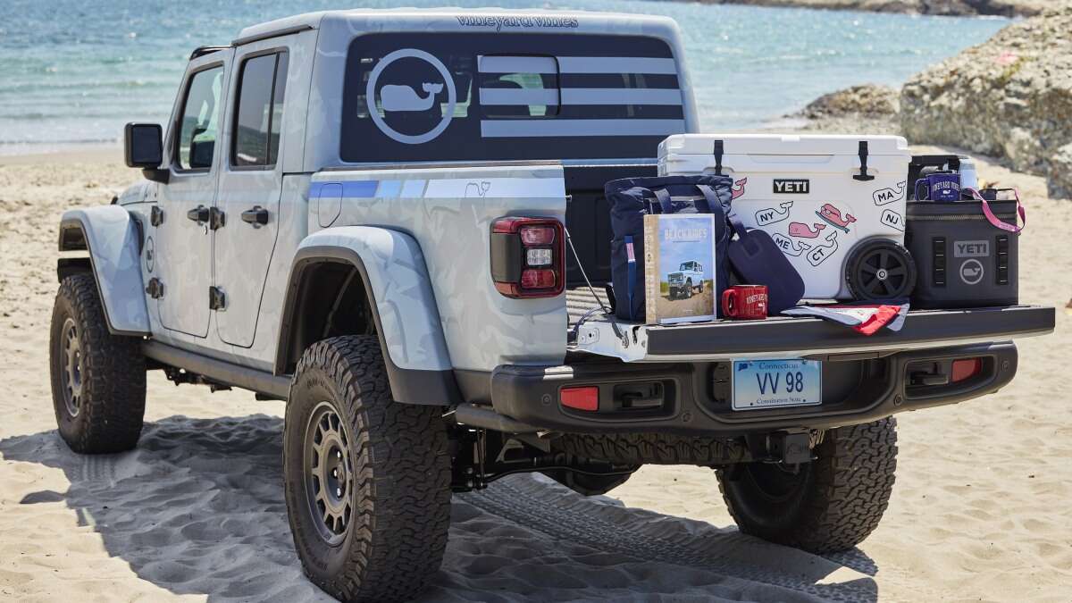 Jeep goes preppy with Vineyard Vines collaboration