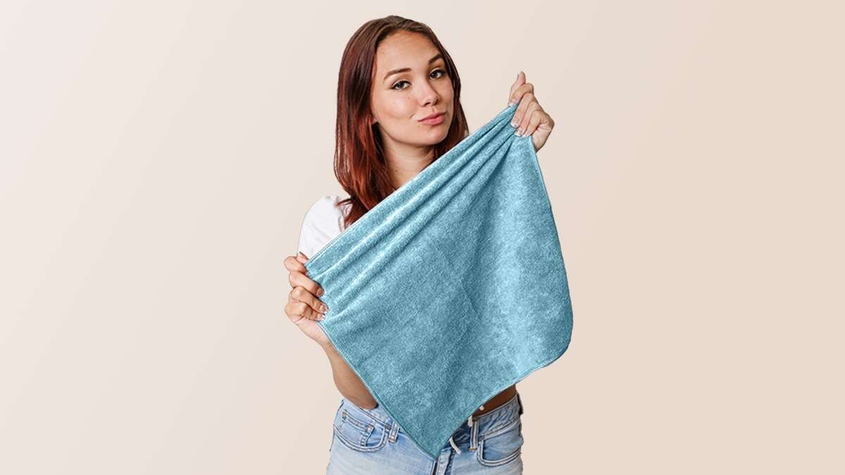 12 microfiber cleaning towels for just $7 at Amazon