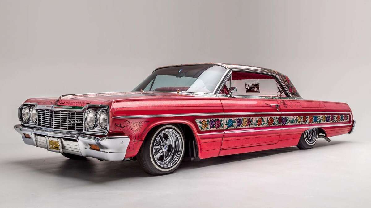 Lowriders on parade in L.A. this weekend to celebrate Mexican holiday