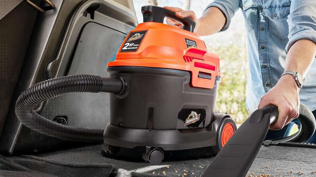 Get this Armor All 2.5 gallon shop vac at its lowest price ever right now