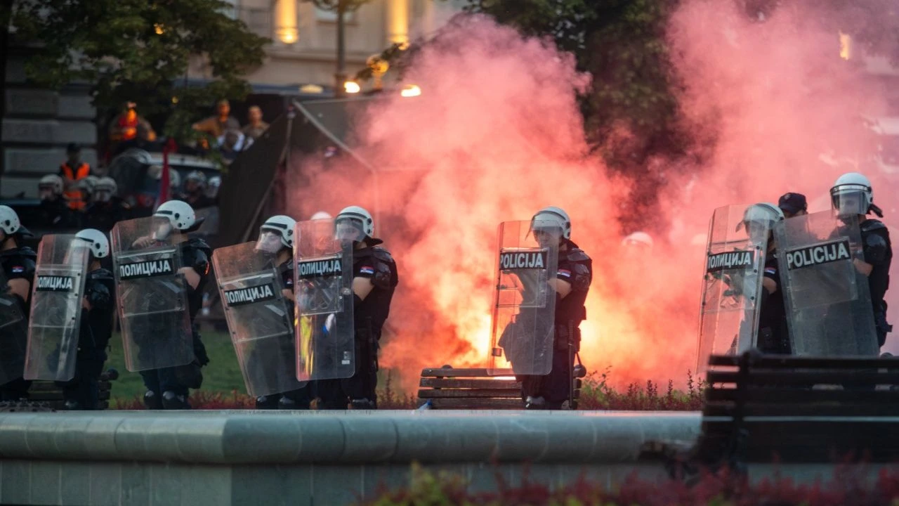 Niemal 200 tysięcy osób protestowało przeciwko rządowi. Doszło do starć