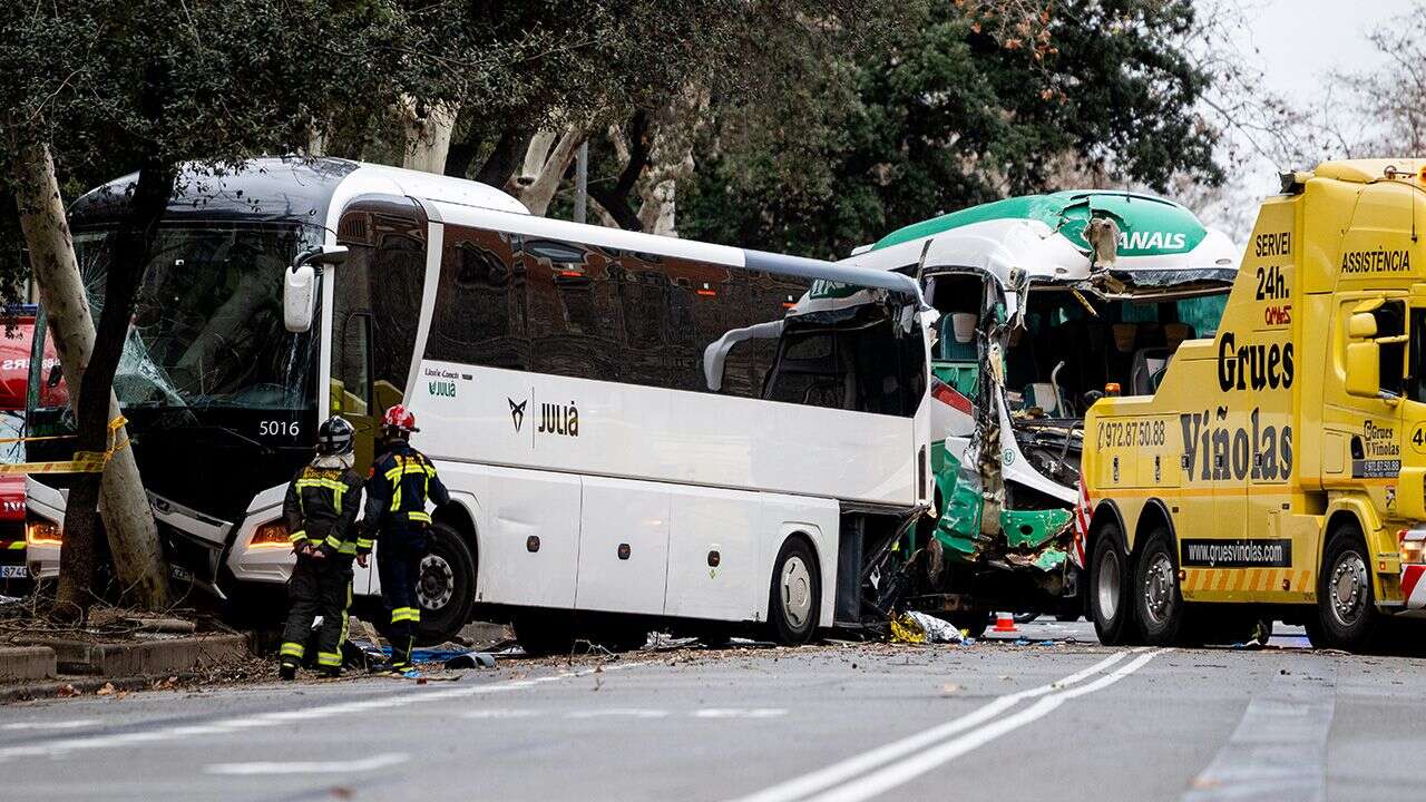 Zderzenie autokarów w Barcelonie. Jest wielu rannych