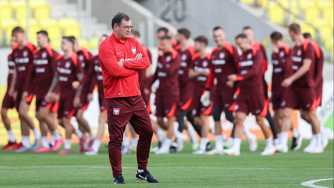 Trudny debiut Jana Urban. Jego poprzednicy radzili sobie kiepsko