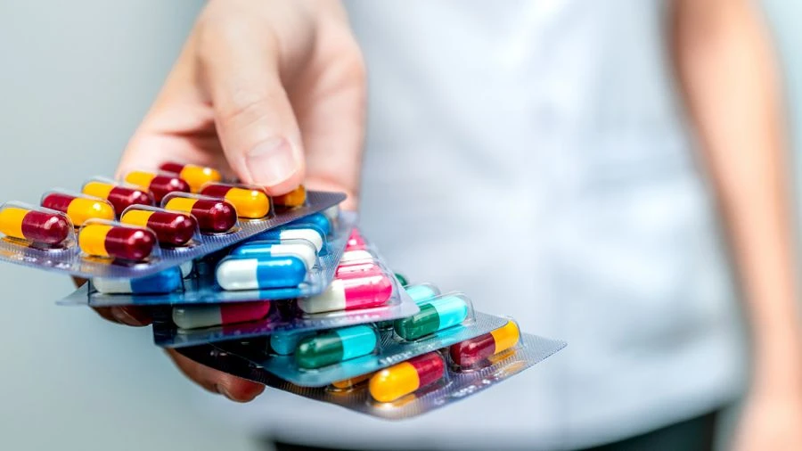 Oporności na antybiotyki. Mogą się do niej przyczyniać mikrodrobiny plastiku